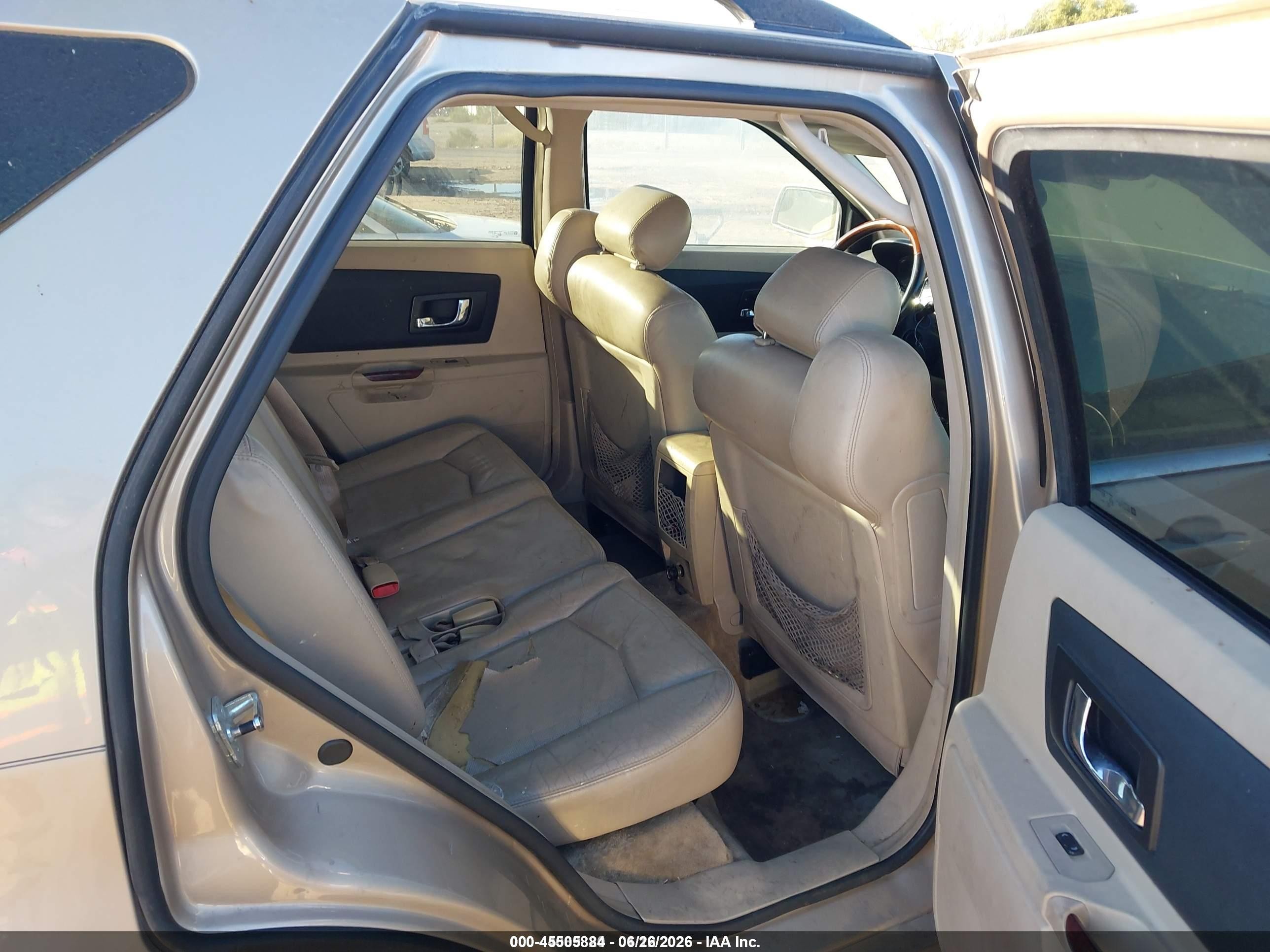 2005 Cadillac Srx V6 Gold vin: 1GYEE637550216785