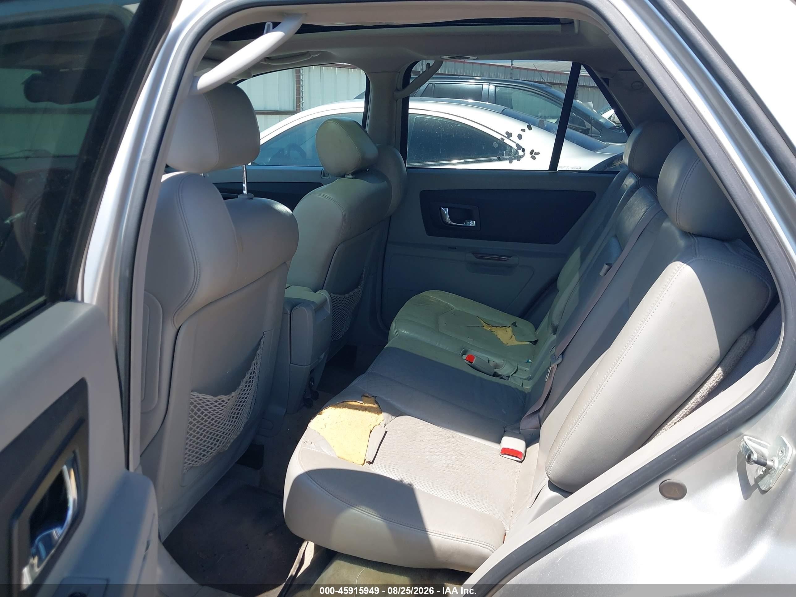 2005 Cadillac Srx V6 Silver vin: 1GYEE637650208193