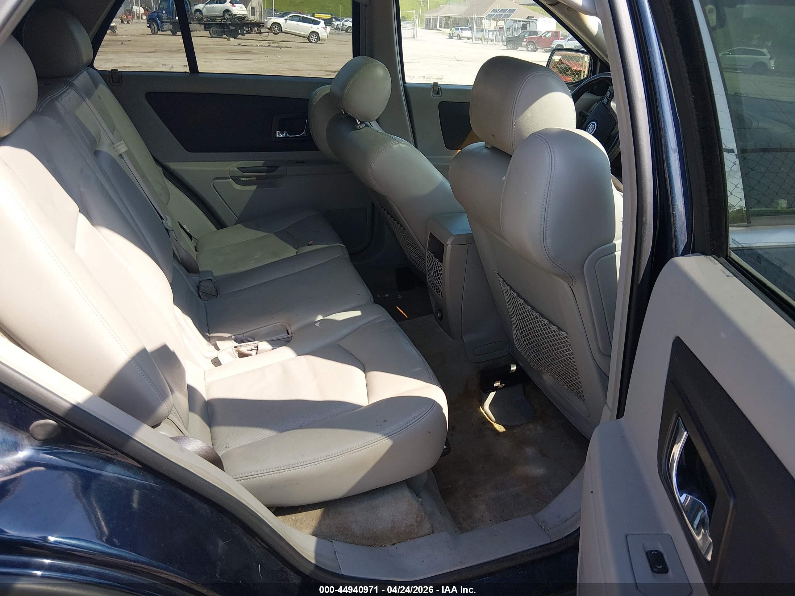 2006 Cadillac Srx V6 Dark Blue vin: 1GYEE637760216580