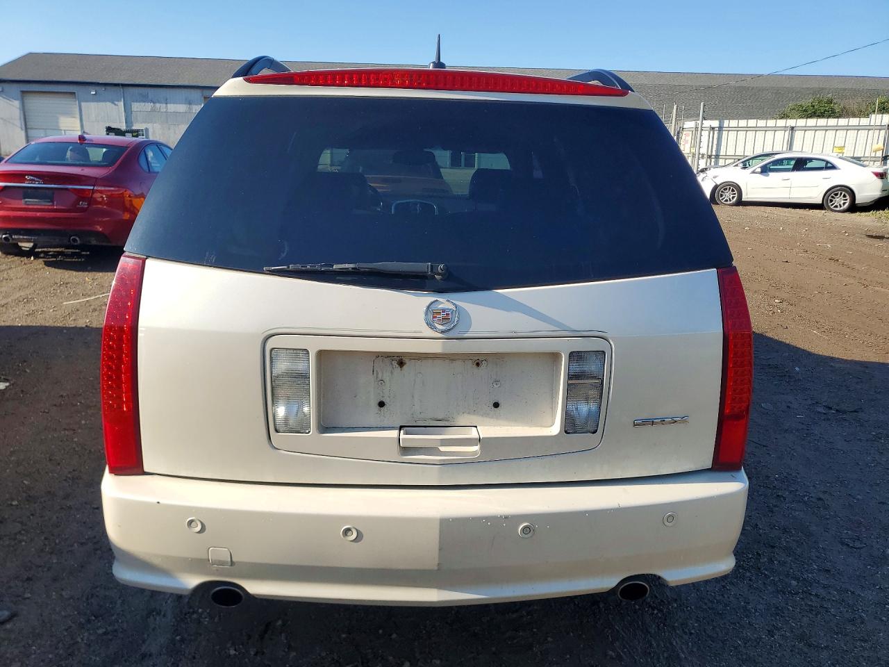 2008 Cadillac Srx White vin: 1GYEE637780183941