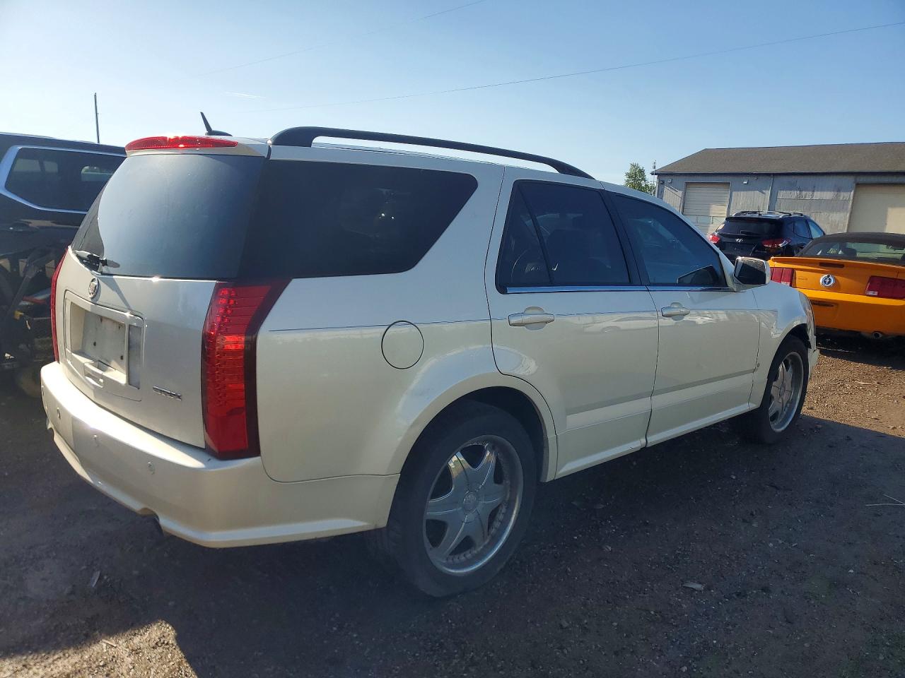 2008 Cadillac Srx White vin: 1GYEE637780183941