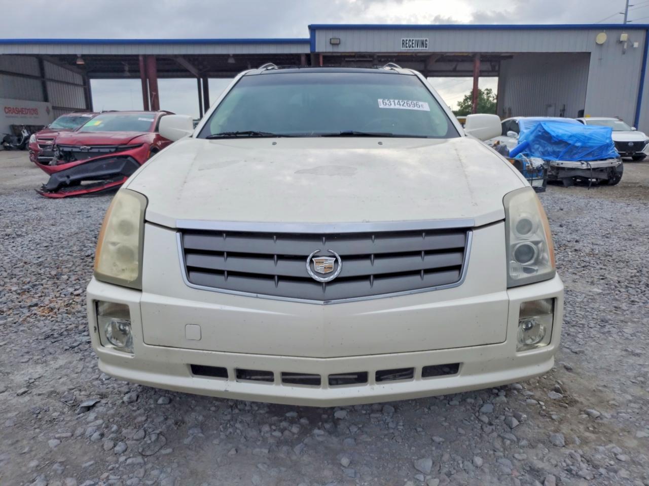 2007 Cadillac Srx White vin: 1GYEE637970165956