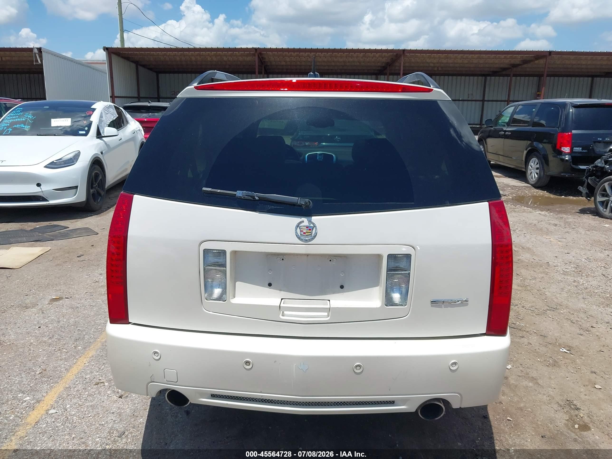 2008 Cadillac Srx Rwd Cream vin: 1GYEE637980112885