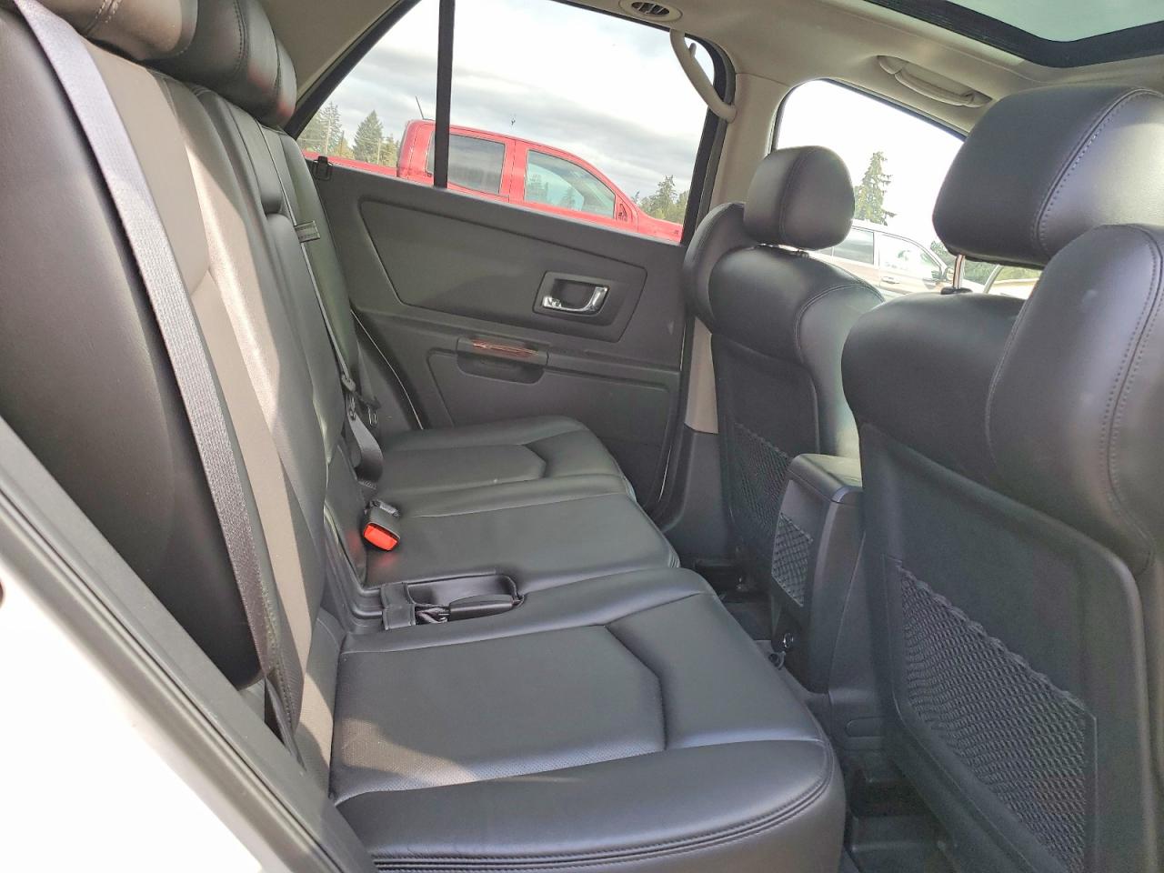 2005 Cadillac Srx Белый vin: 1GYEE63A650170993