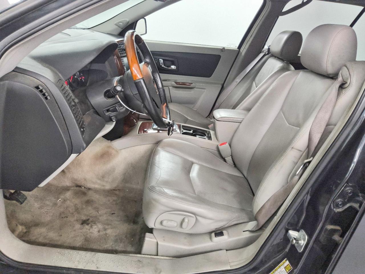 2005 Cadillac Srx Черный vin: 1GYEE63A750184627
