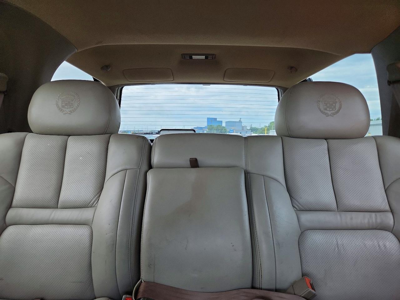 2000 Cadillac Escalade Tan vin: 1GYEK13R5YR144113