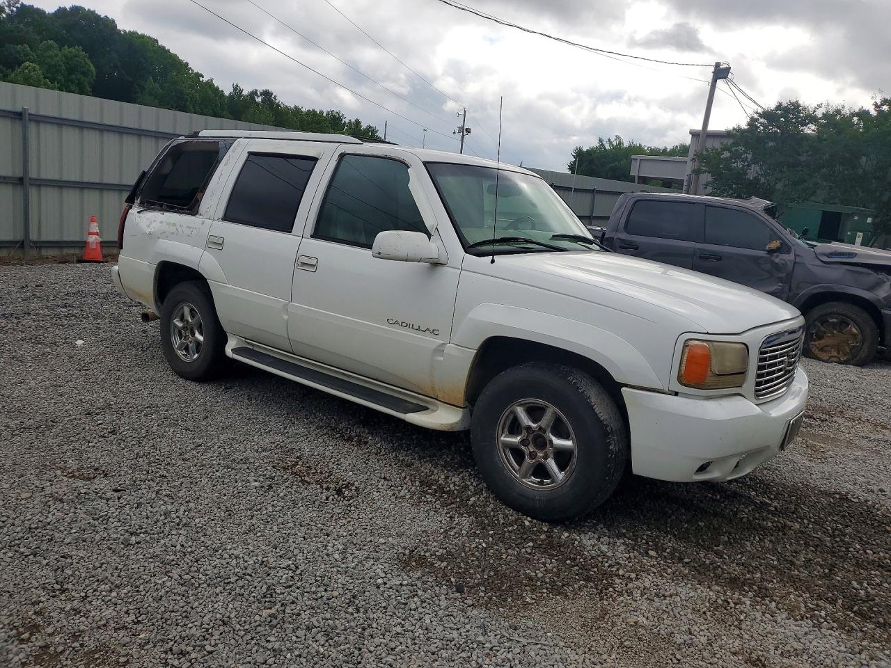 2000 Cadillac Escalade White vin: 1GYEK13R9YR115147
