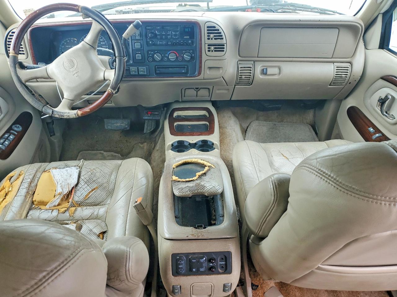 2000 Cadillac Escalade White vin: 1GYEK13R9YR115147