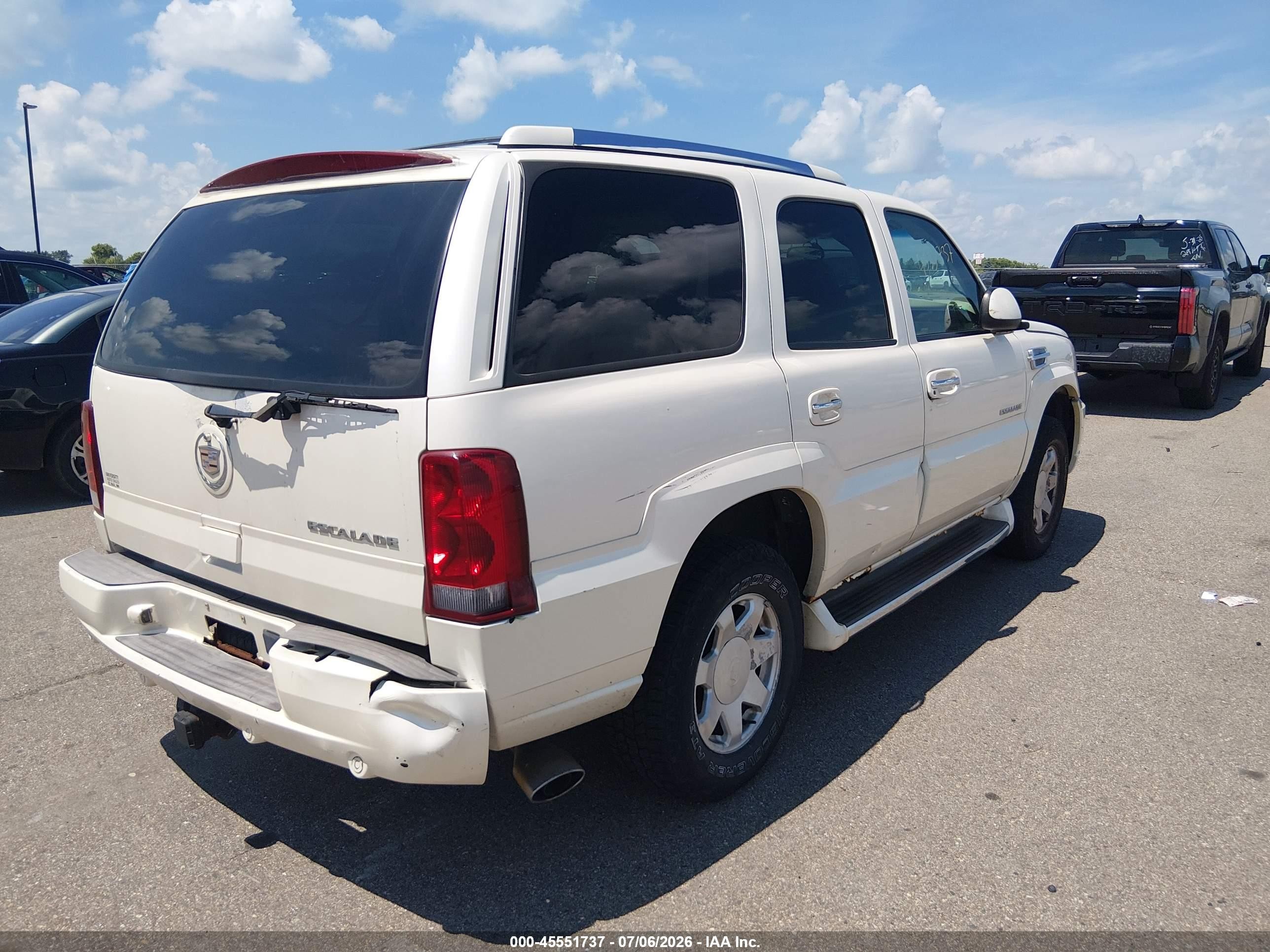 2002 Cadillac Escalade Standard Белый vin: 1GYEK63N02R160690