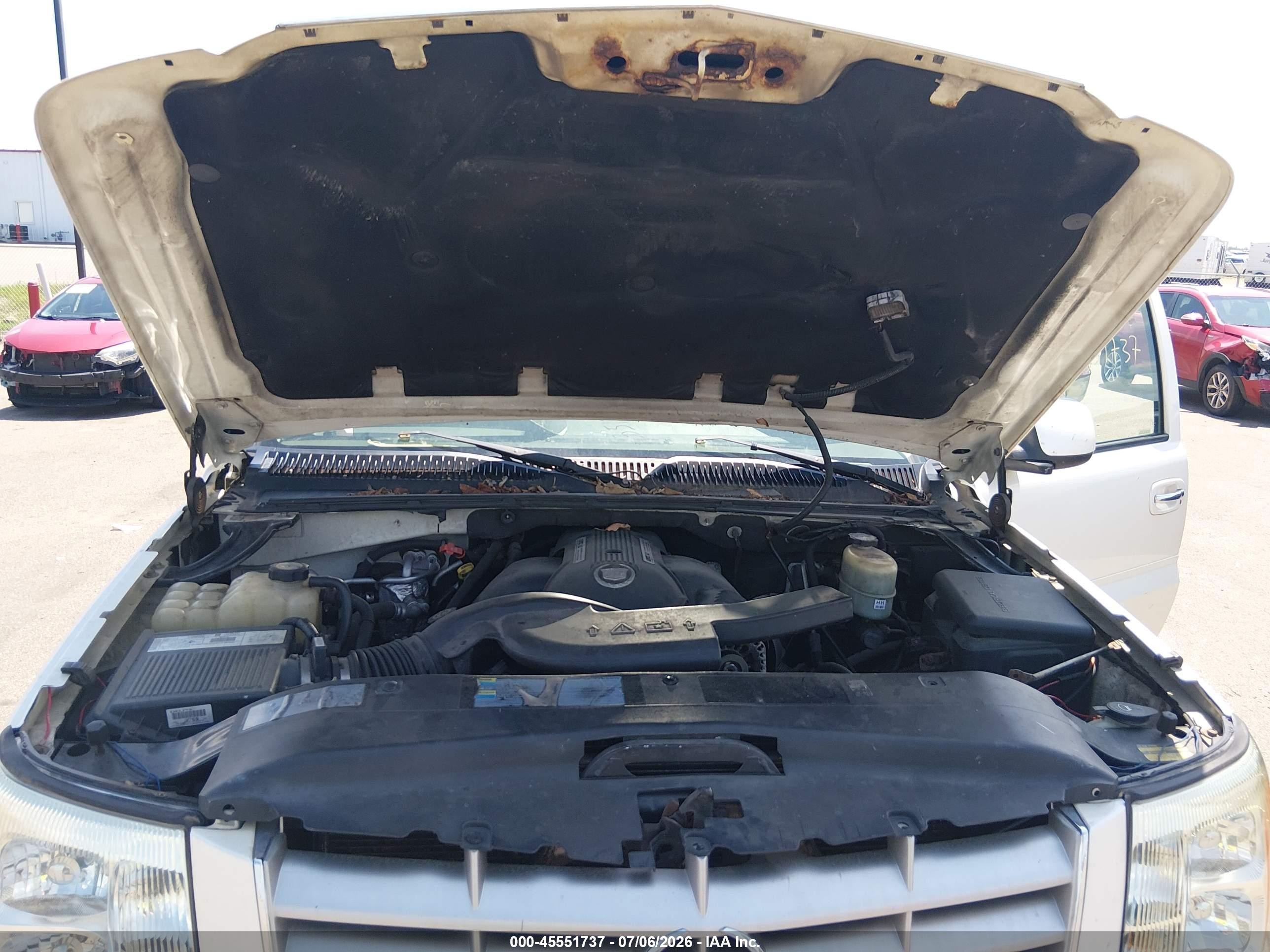 2002 Cadillac Escalade Standard Белый vin: 1GYEK63N02R160690