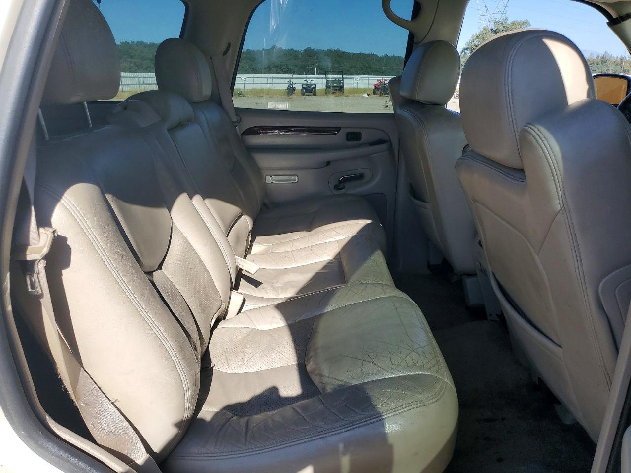 2003 Cadillac Escalade Luxury Beige vin: 1GYEK63N03R129022