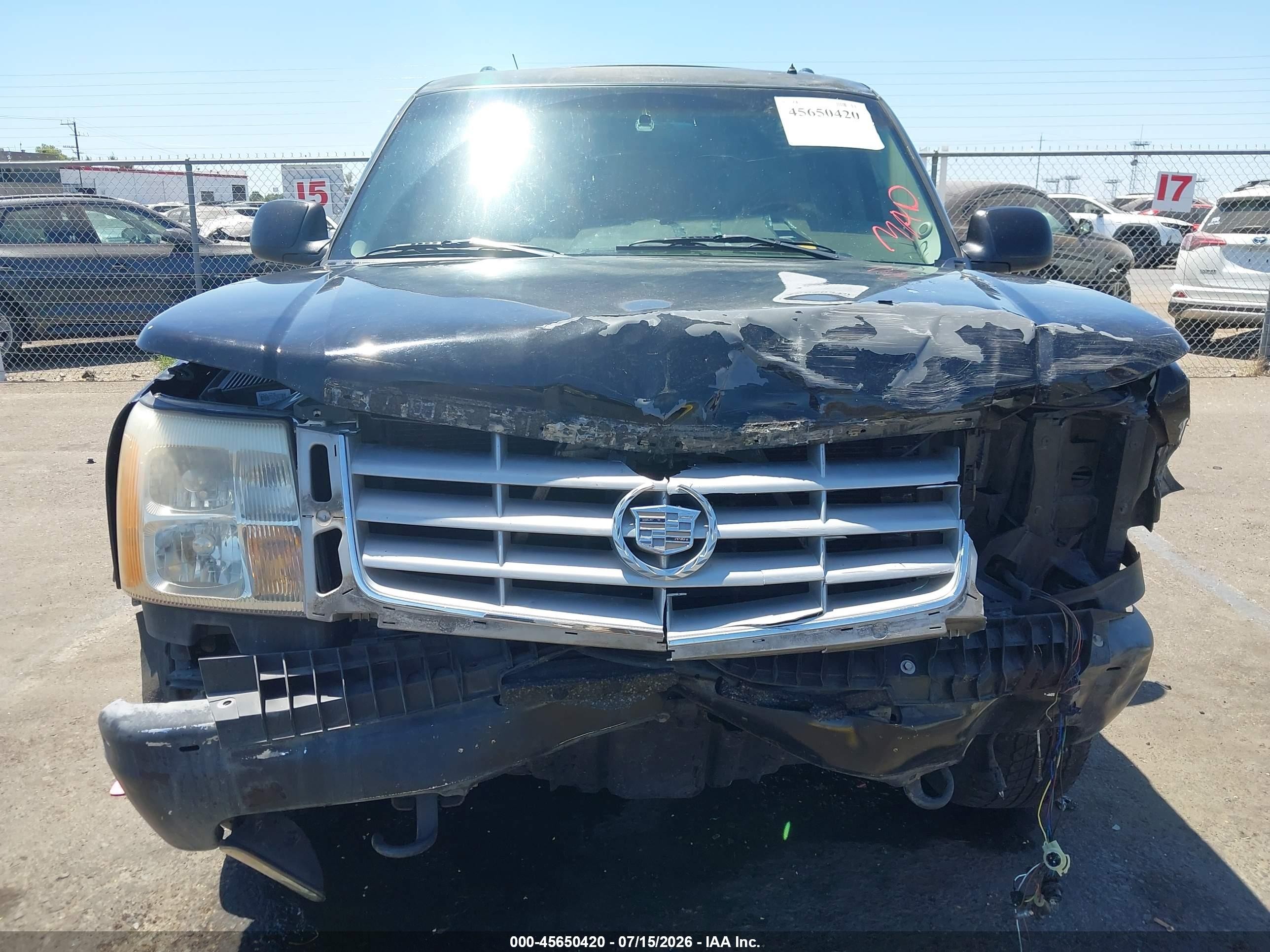 2002 Cadillac Escalade Standard Черный vin: 1GYEK63N12R205538