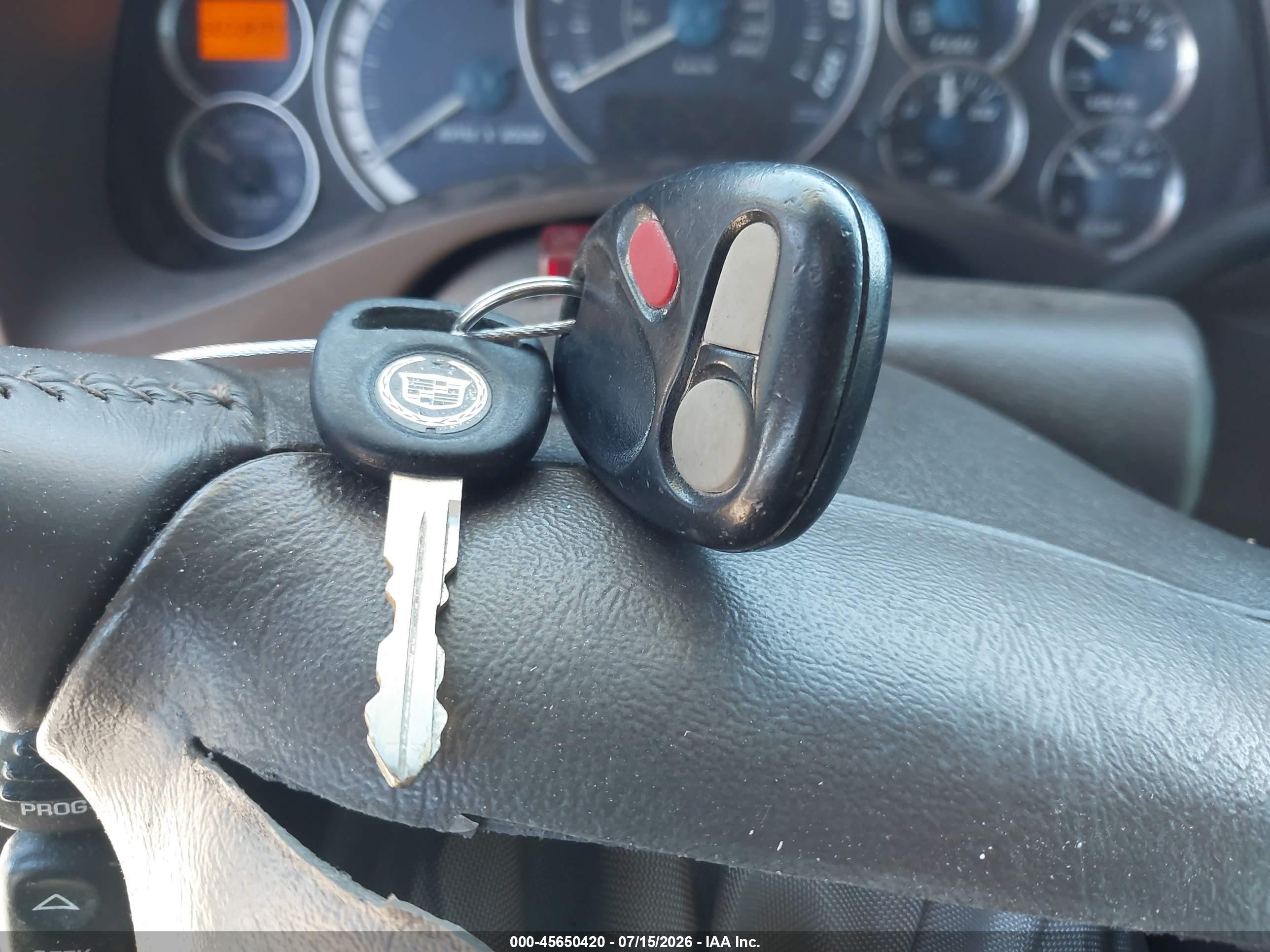 2002 Cadillac Escalade Standard Черный vin: 1GYEK63N12R205538