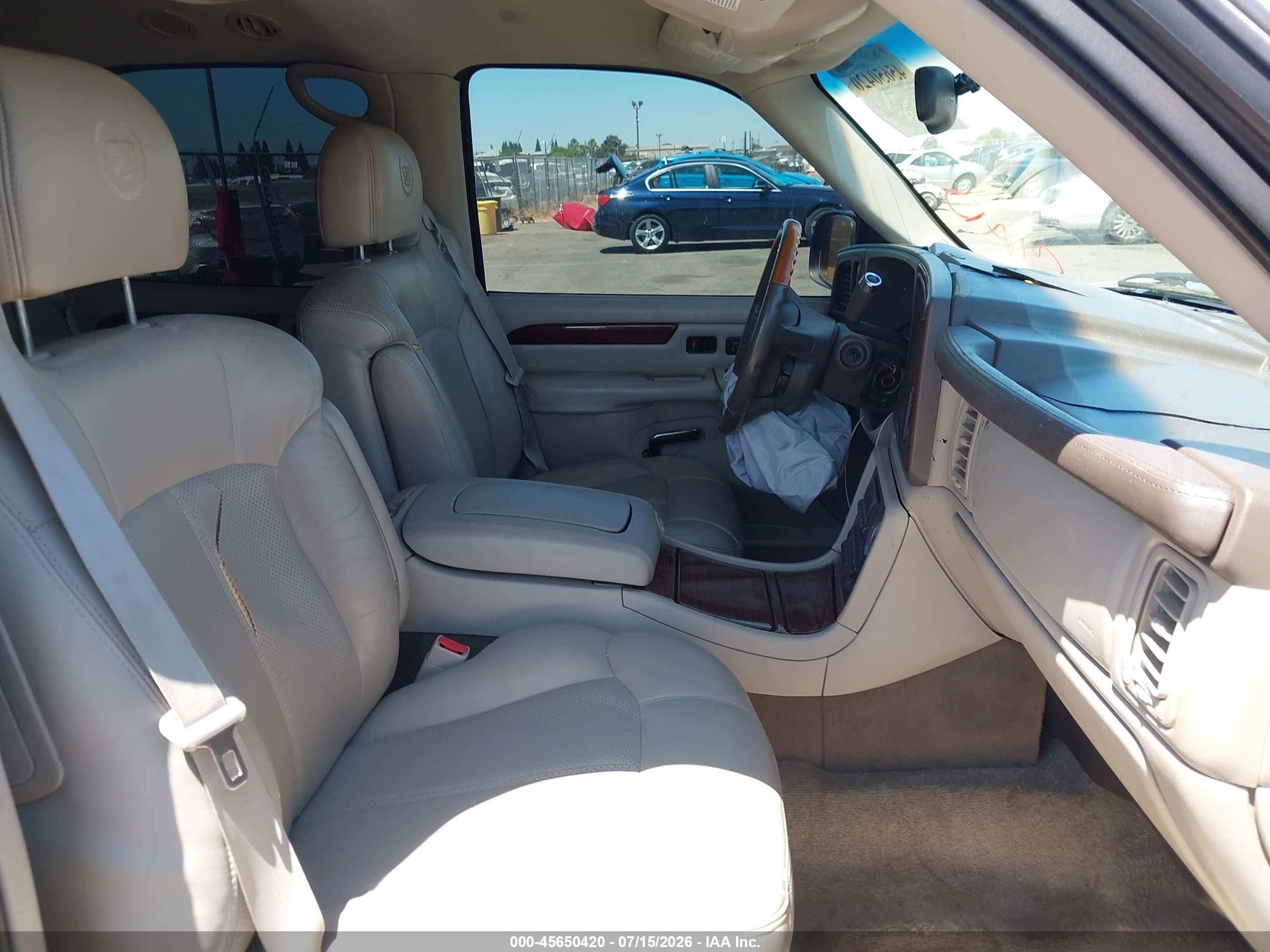 2002 Cadillac Escalade Standard Черный vin: 1GYEK63N12R205538