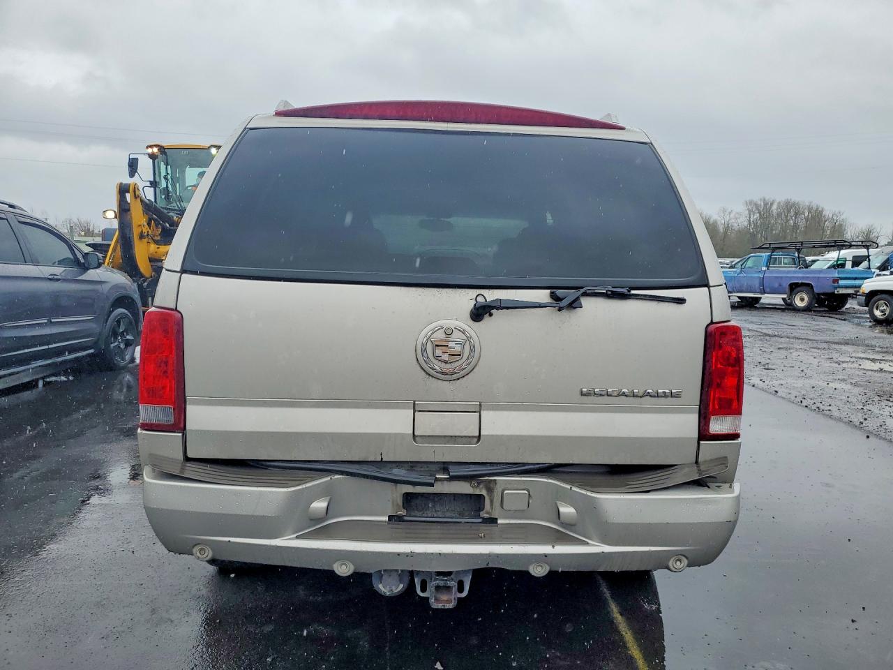 2004 Cadillac Escalade Luxury Серый vin: 1GYEK63N14R104633