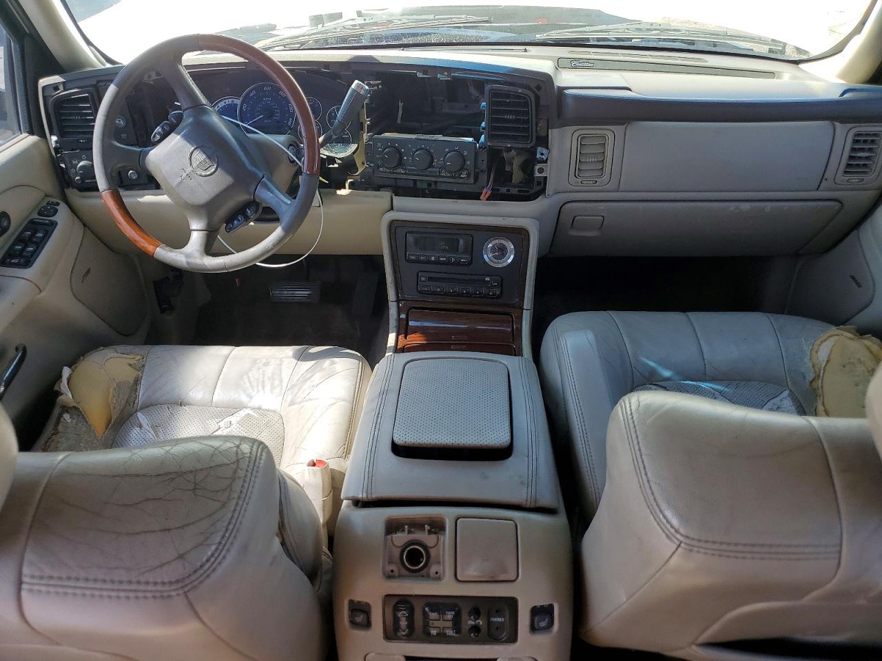 2002 Cadillac Escalade Luxury White vin: 1GYEK63N22R111748