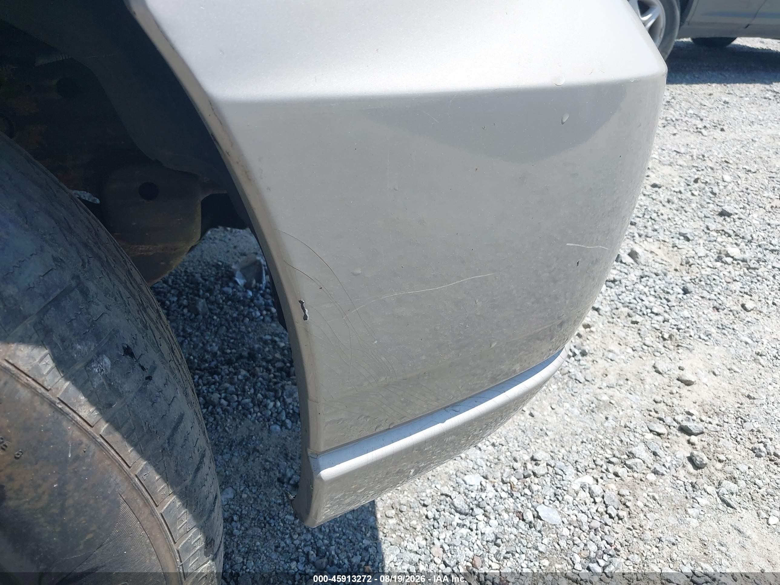 2004 Cadillac Escalade Standard Серебряный vin: 1GYEK63N24R218012