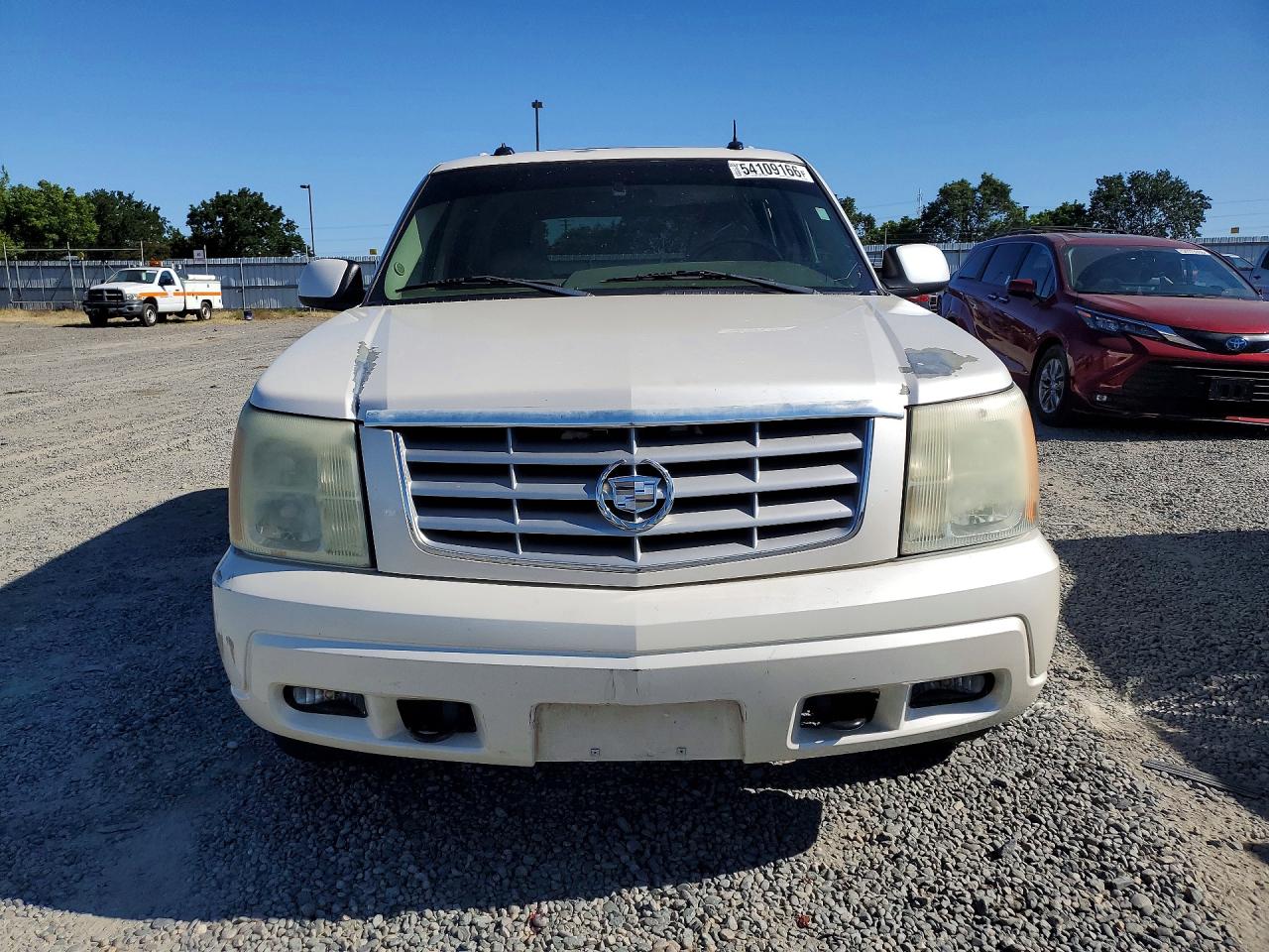 2003 Cadillac Escalade Luxury White vin: 1GYEK63N33R293901