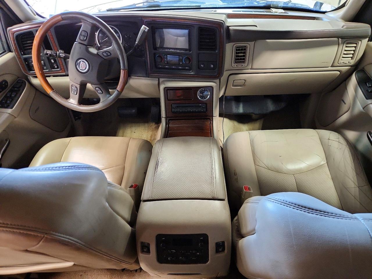 2004 Cadillac Escalade Luxury White vin: 1GYEK63N44R106747