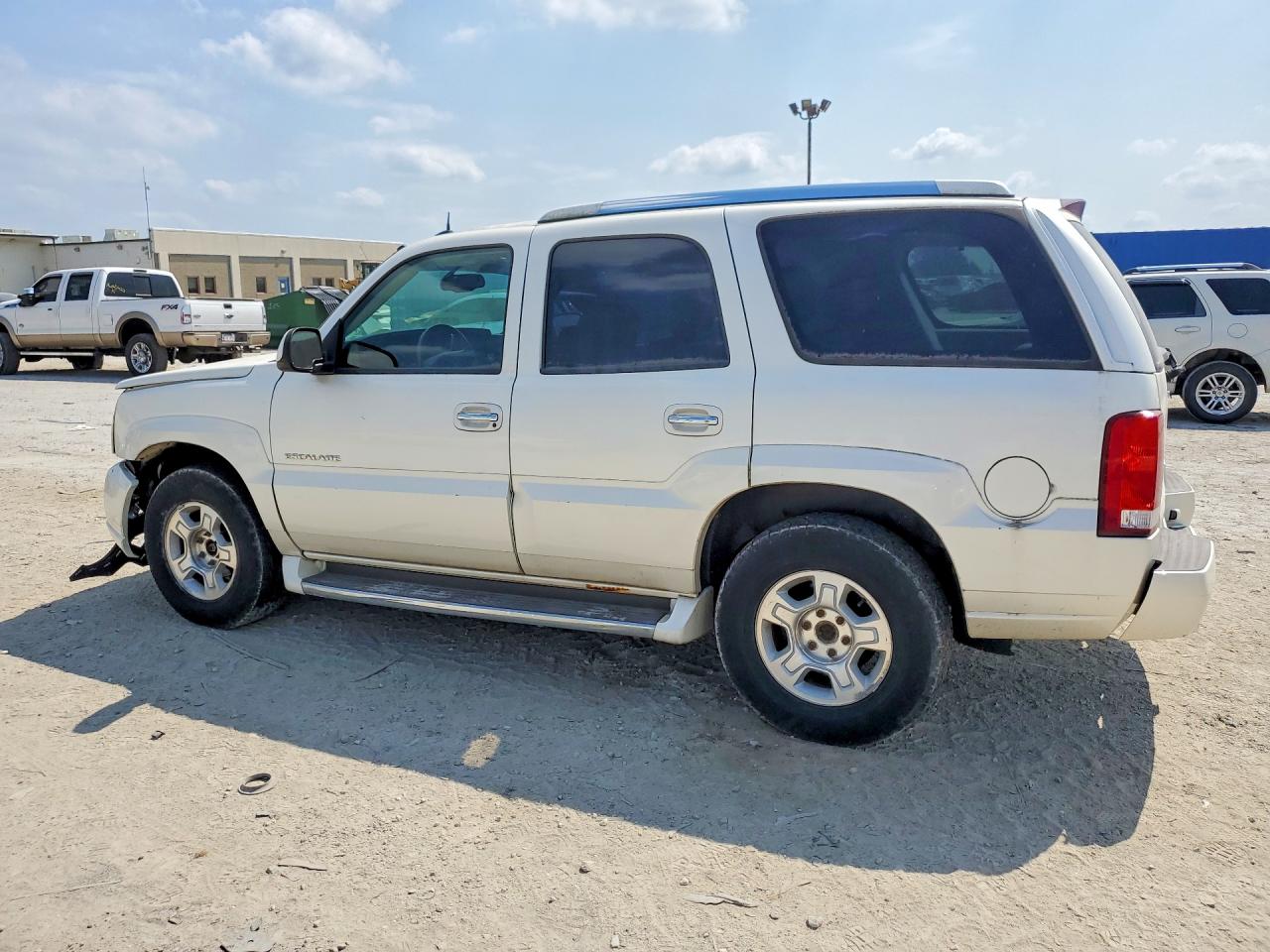 2004 Cadillac Escalade Luxury Белый vin: 1GYEK63N54R184860