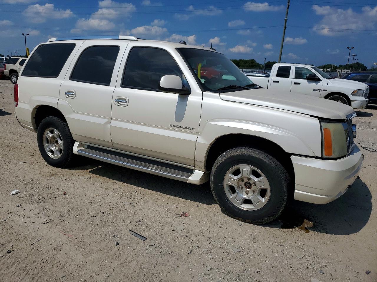 2004 Cadillac Escalade Luxury Белый vin: 1GYEK63N54R184860