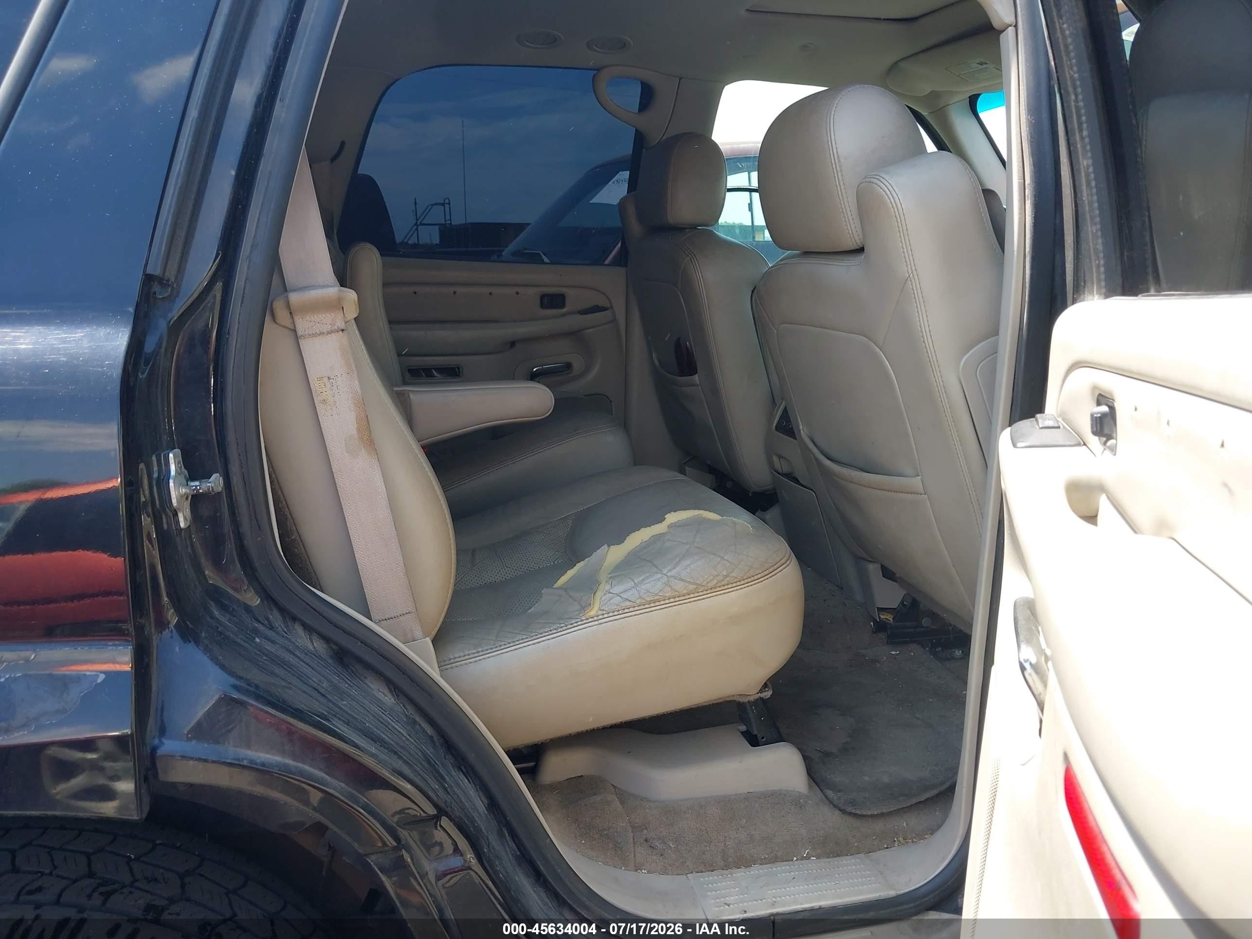 2005 Cadillac Escalade Standard Black vin: 1GYEK63N55R202842
