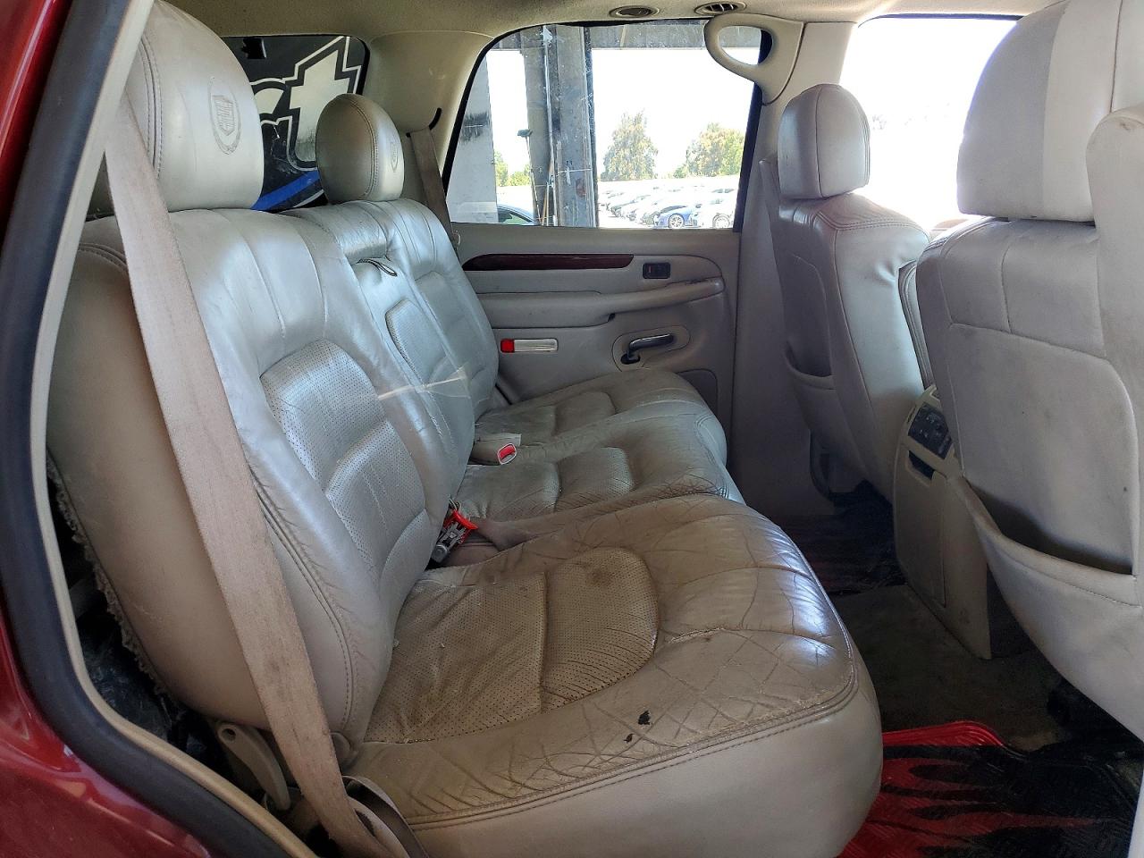 2002 Cadillac Escalade Luxury Burgundy vin: 1GYEK63N62R109100