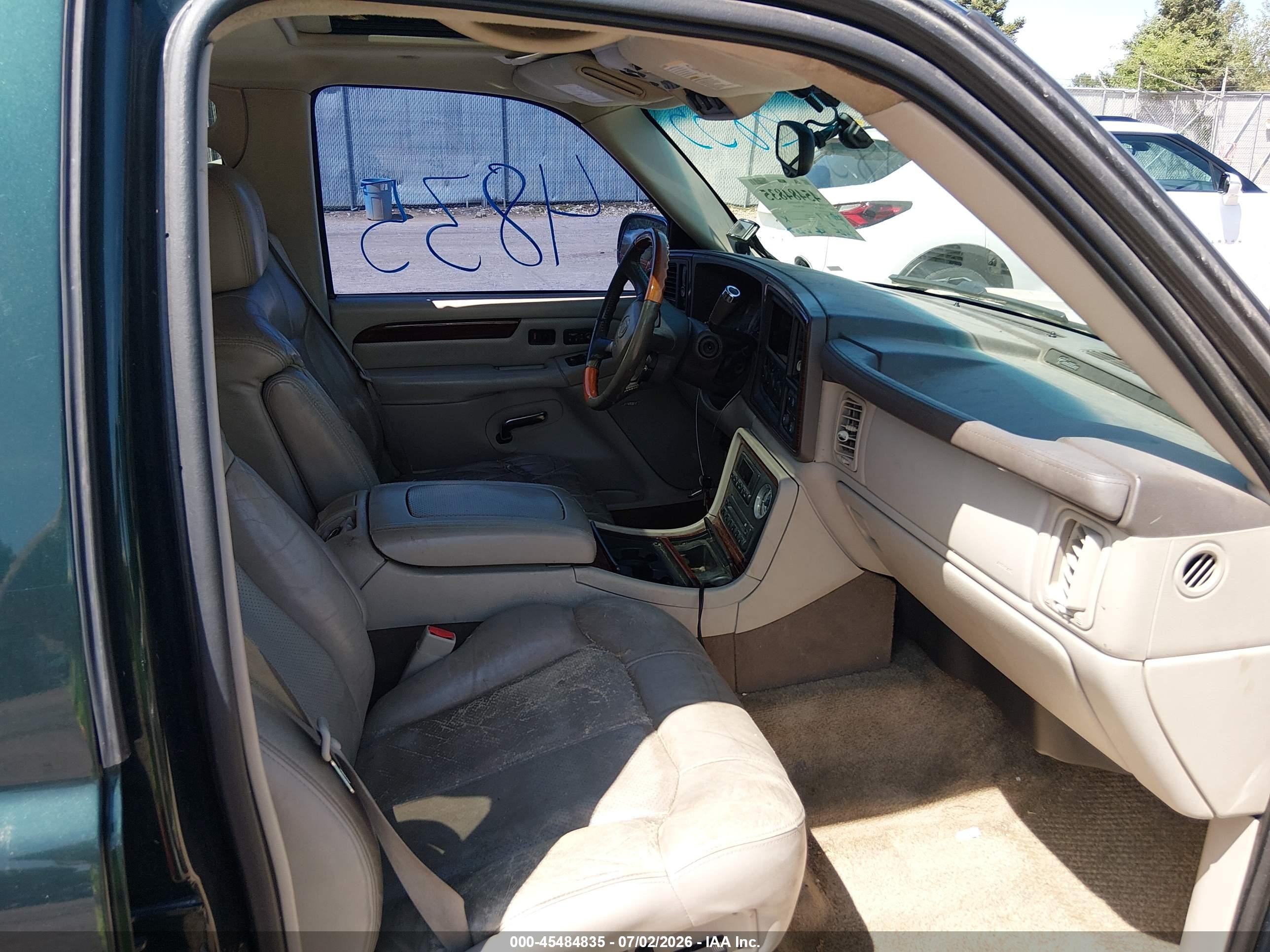 2002 Cadillac Escalade Standard Green vin: 1GYEK63N62R163710