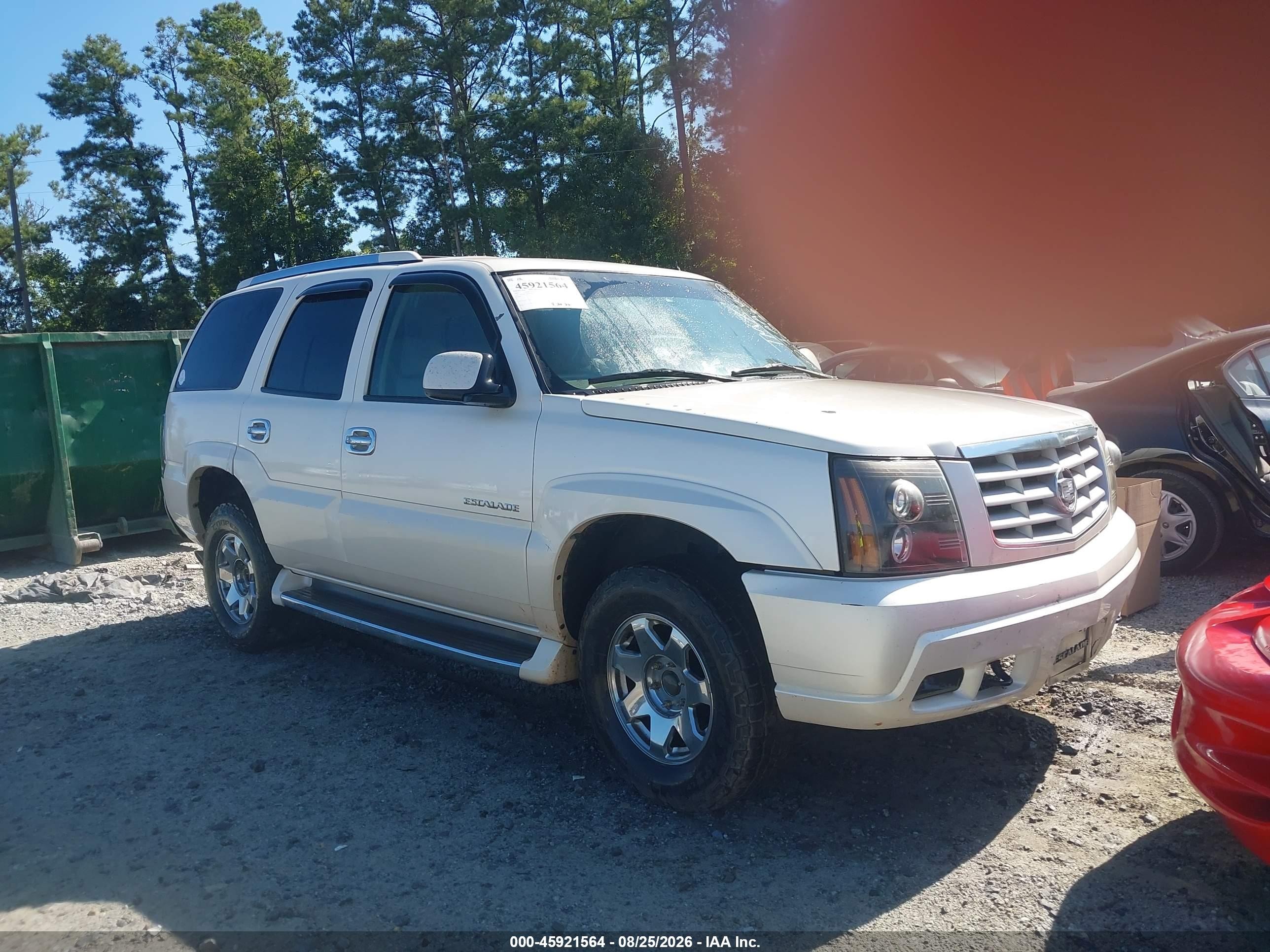 2002 Cadillac Escalade Standard White vin: 1GYEK63N62R210279
