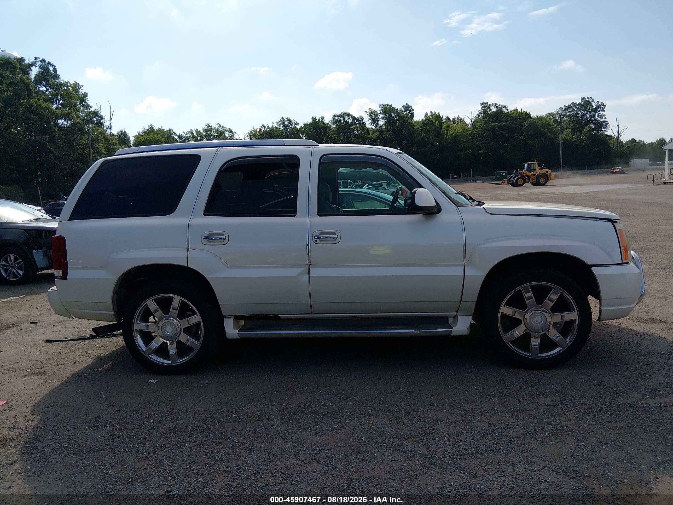2002 Cadillac Escalade Standard White vin: 1GYEK63N62R304744