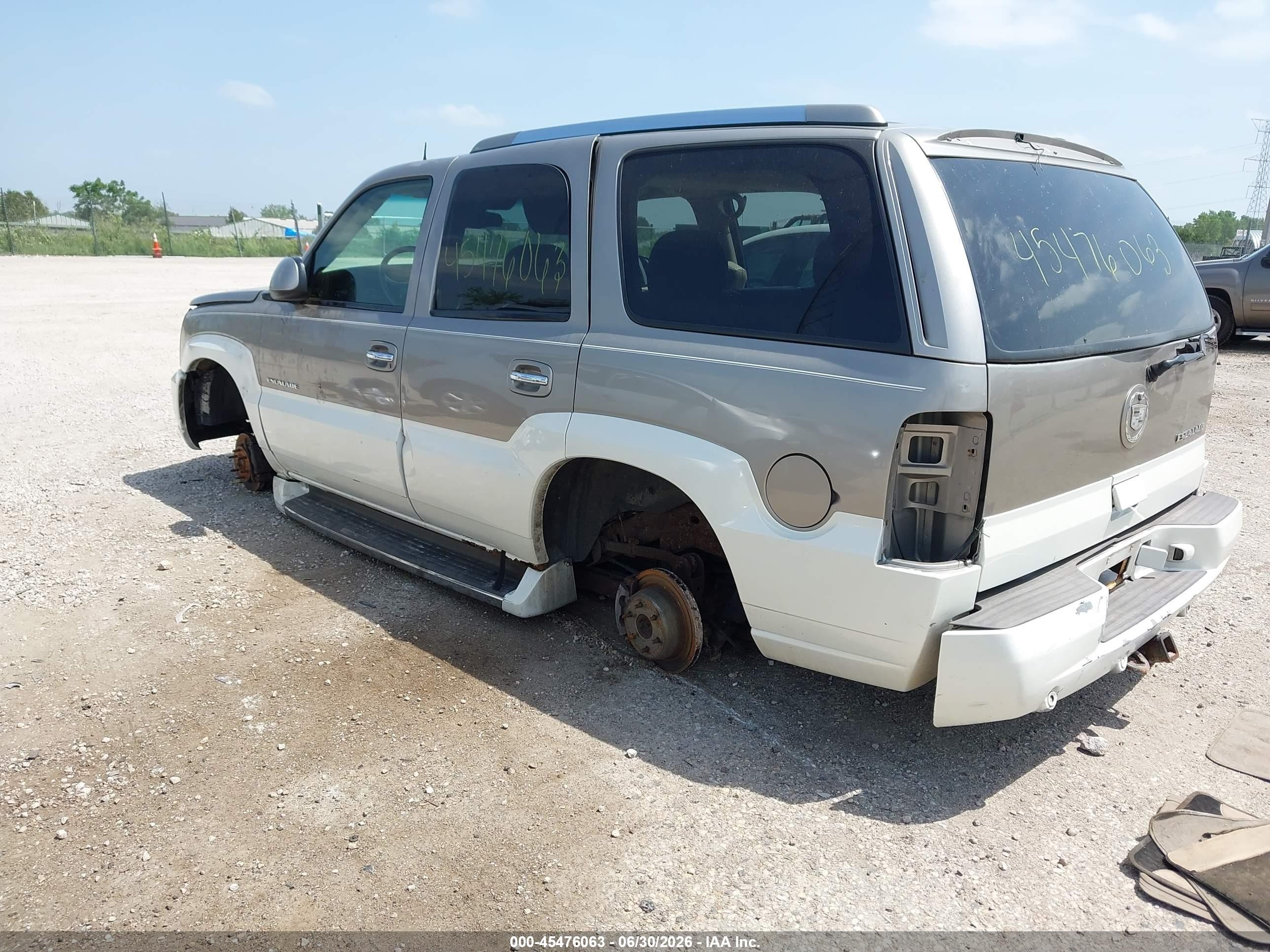 2002 Cadillac Escalade Standard Brown vin: 1GYEK63N62R316828