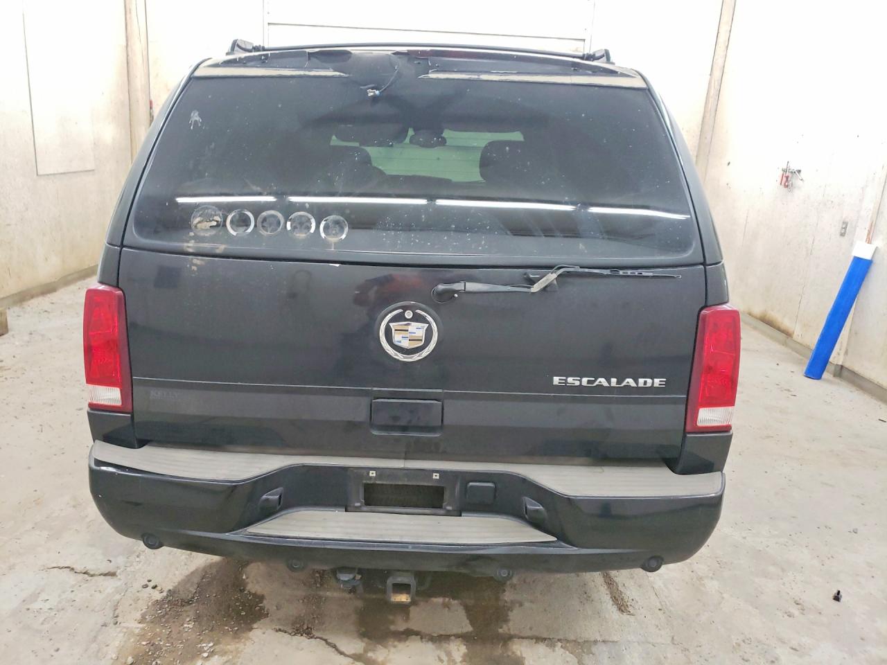 2004 Cadillac Escalade Luxury Black vin: 1GYEK63N64R200368
