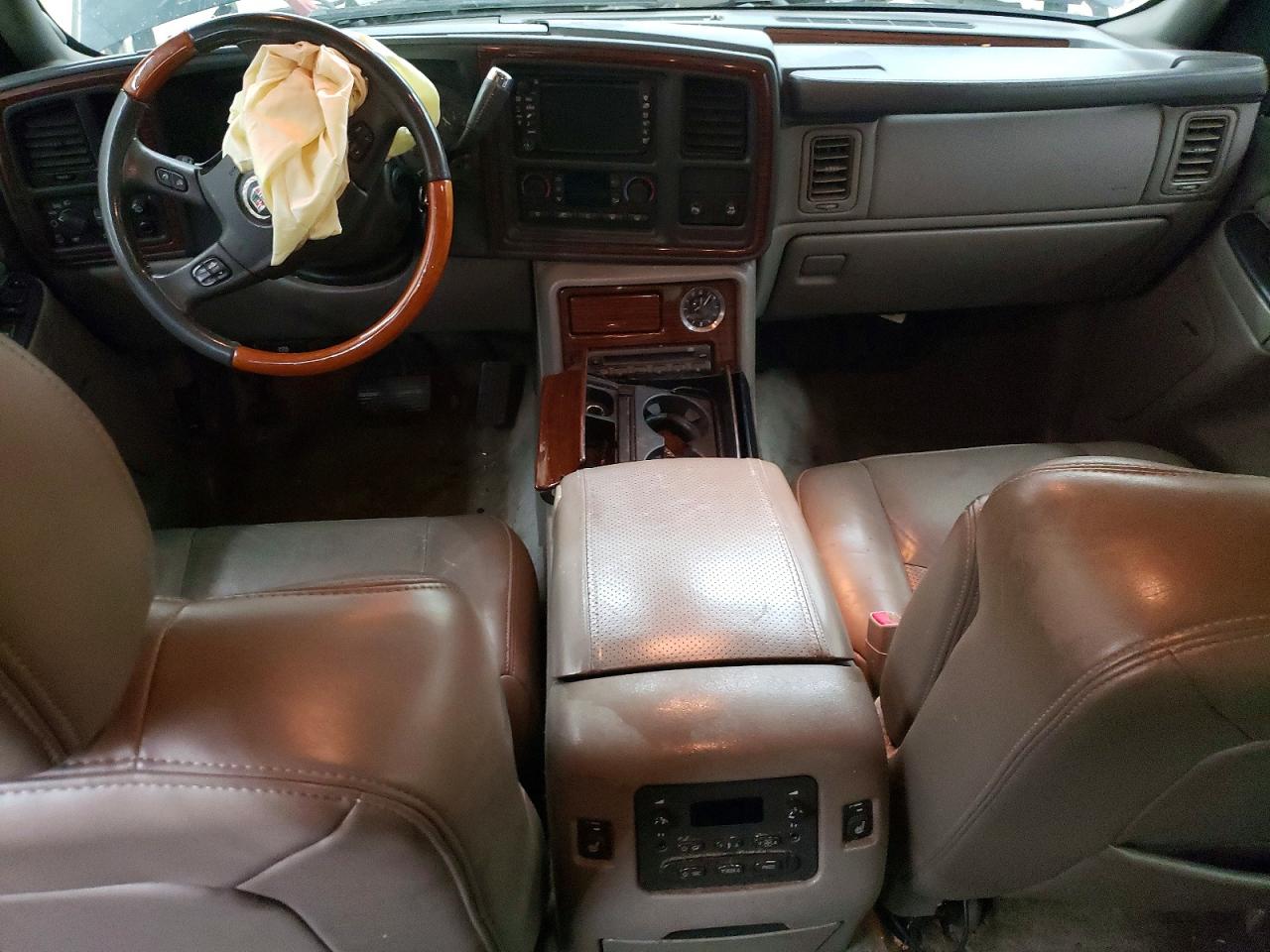 2004 Cadillac Escalade Luxury Black vin: 1GYEK63N64R200368