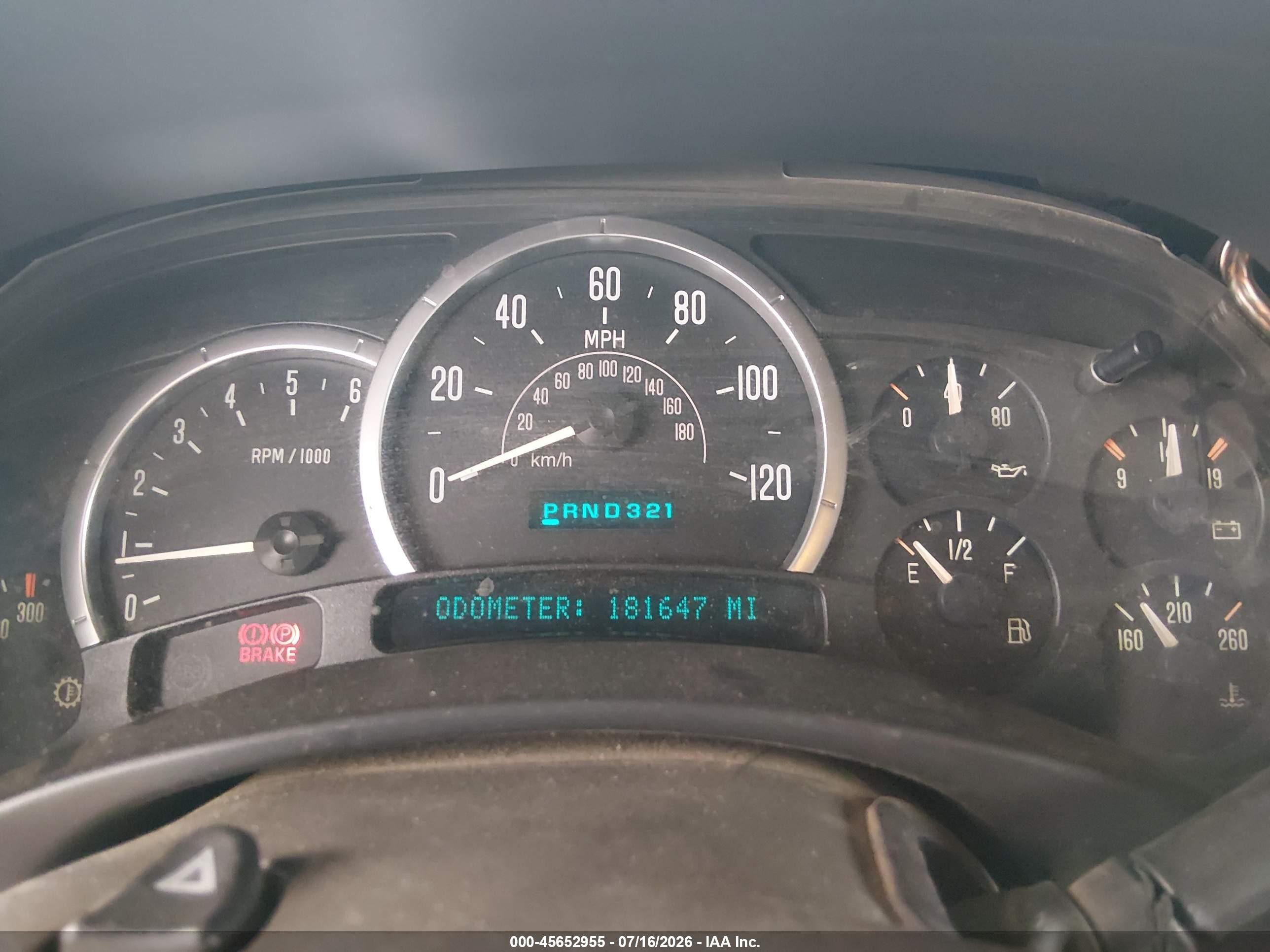 2004 Cadillac Escalade Standard Cream vin: 1GYEK63N64R294428