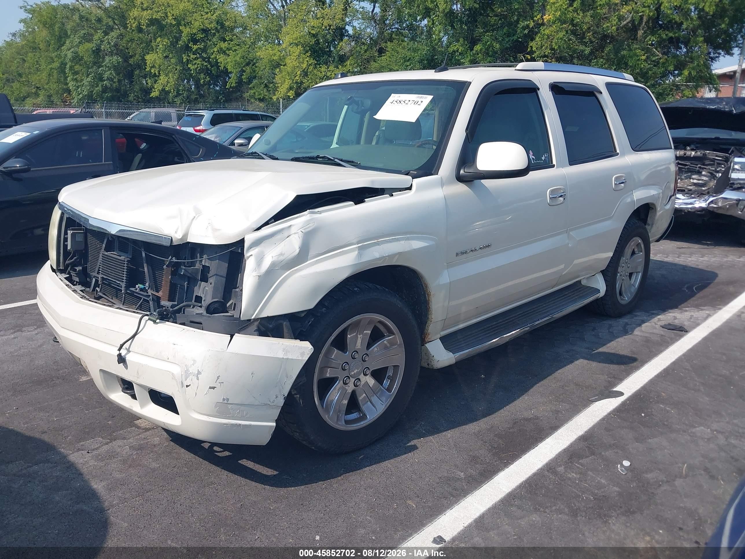 2004 Cadillac Escalade Standard White vin: 1GYEK63N74R198744