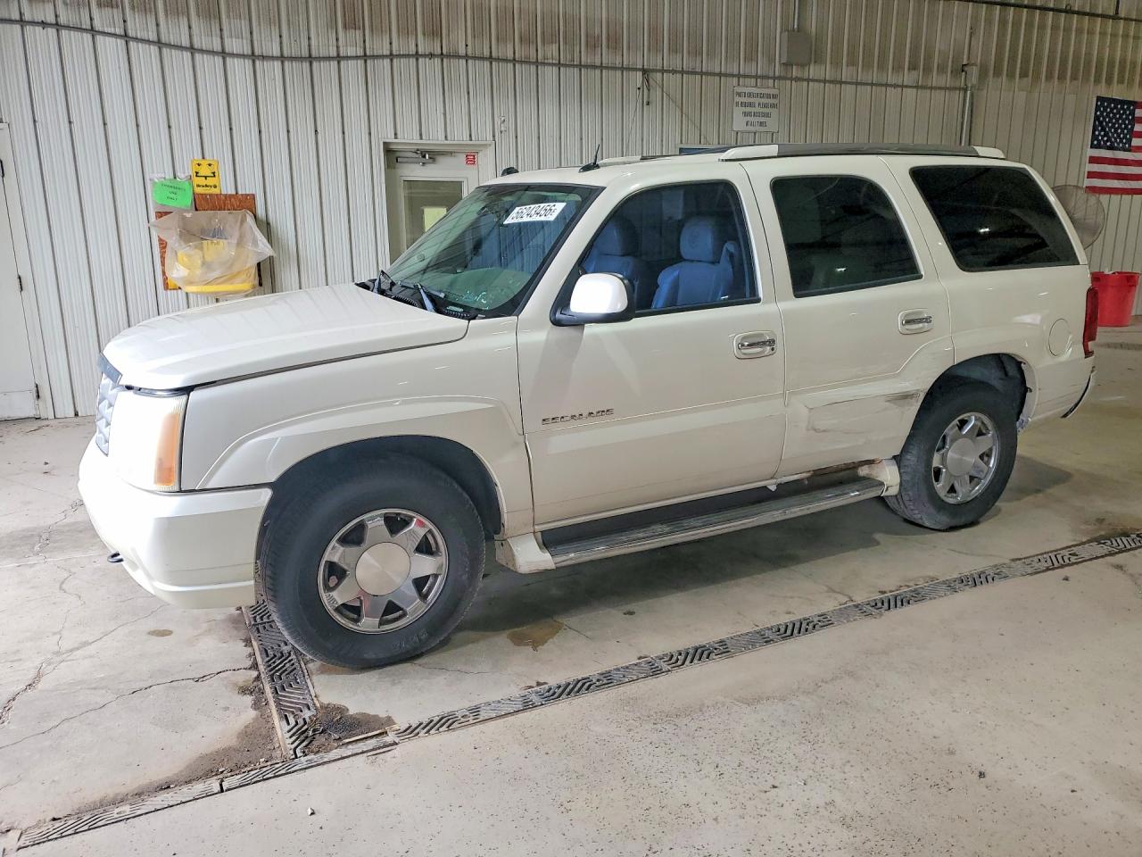 2004 Cadillac Escalade Luxury Beige vin: 1GYEK63N74R228924