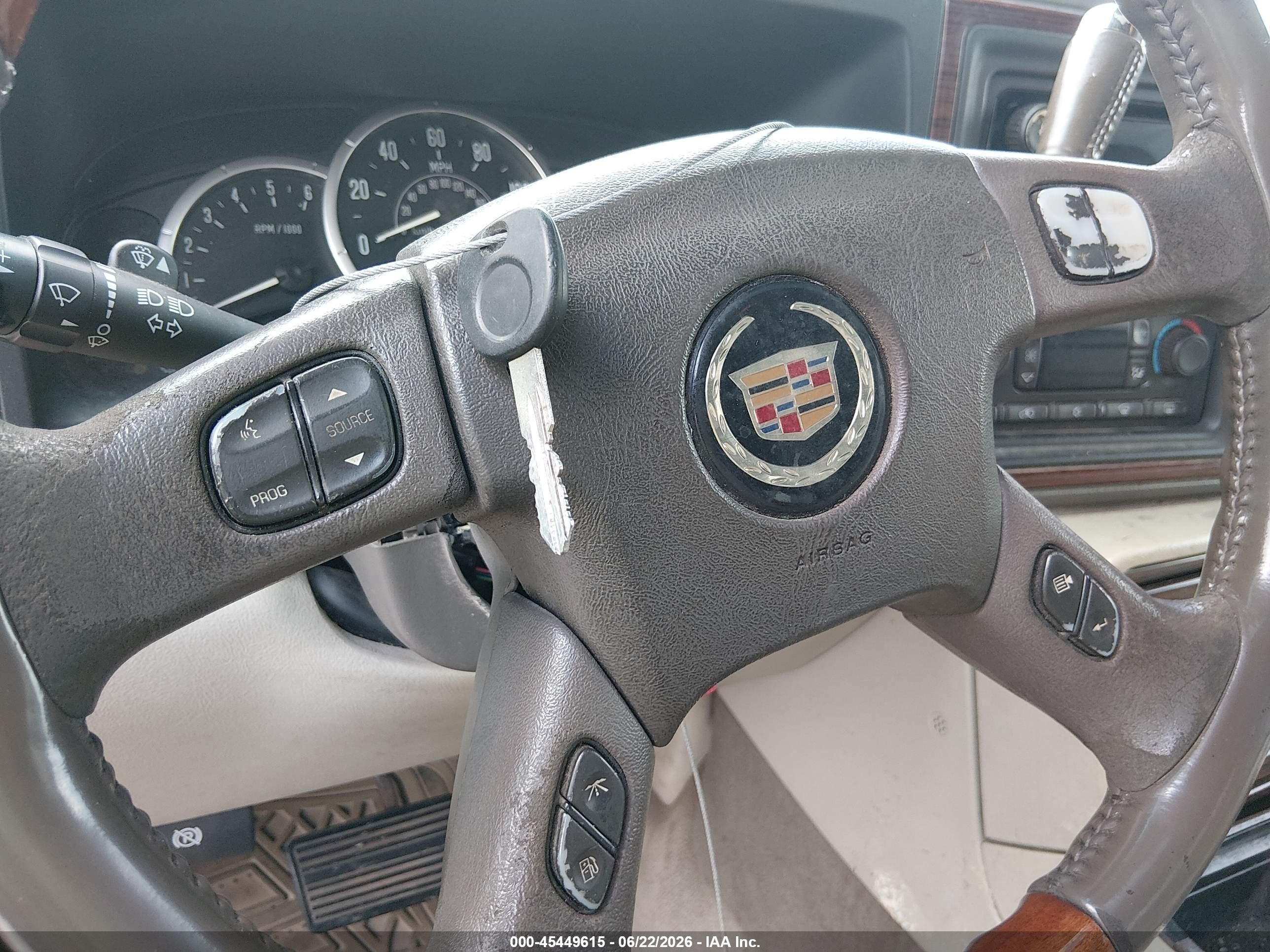 2004 Cadillac Escalade Standard Champagne vin: 1GYEK63N74R290761