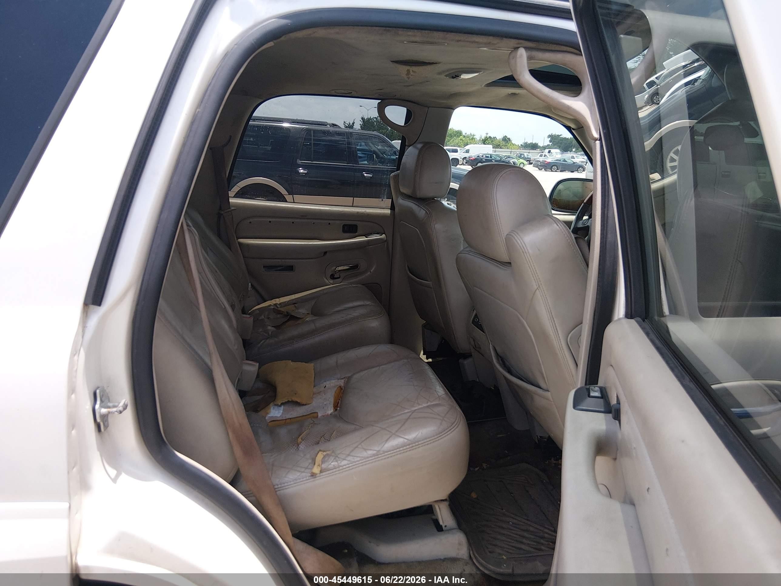 2004 Cadillac Escalade Standard Champagne vin: 1GYEK63N74R290761