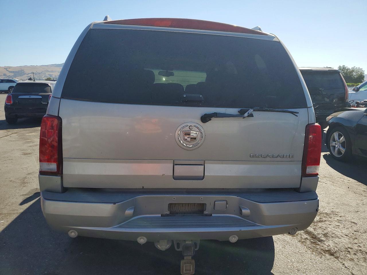 2005 Cadillac Escalade Luxury Beige vin: 1GYEK63N85R214239