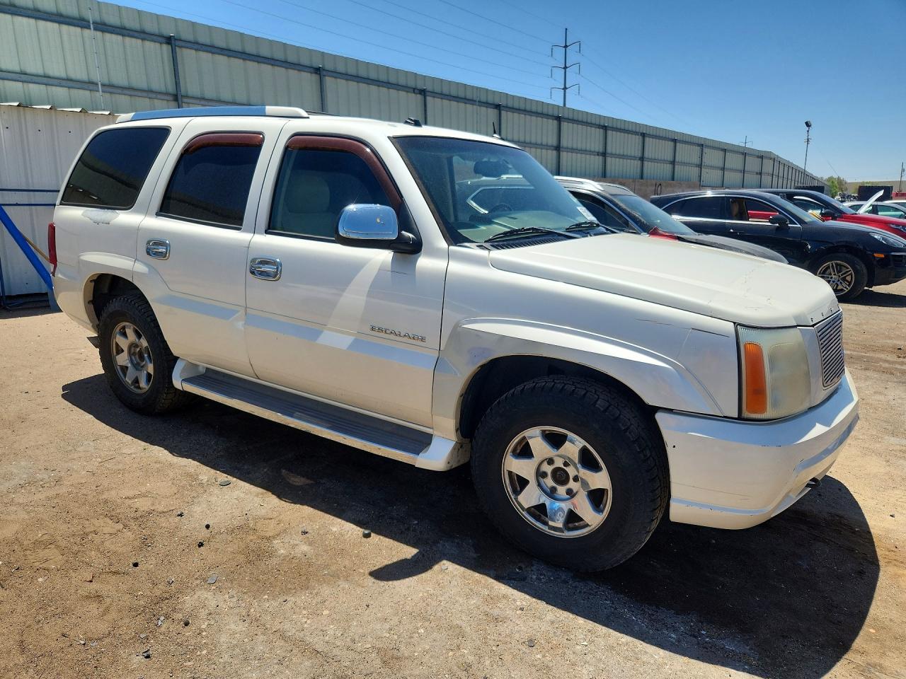 2005 Cadillac Escalade Luxury White vin: 1GYEK63N85R243823