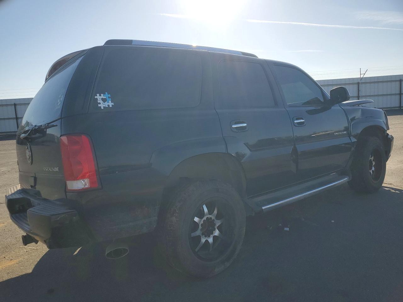 2004 Cadillac Escalade Luxury Черный vin: 1GYEK63N94R127013