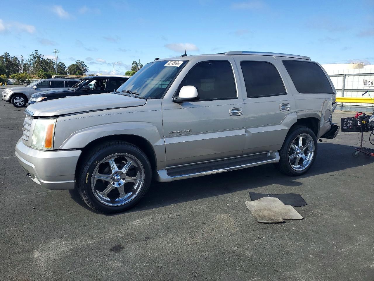 2004 Cadillac Escalade Luxury Beige vin: 1GYEK63N94R180701
