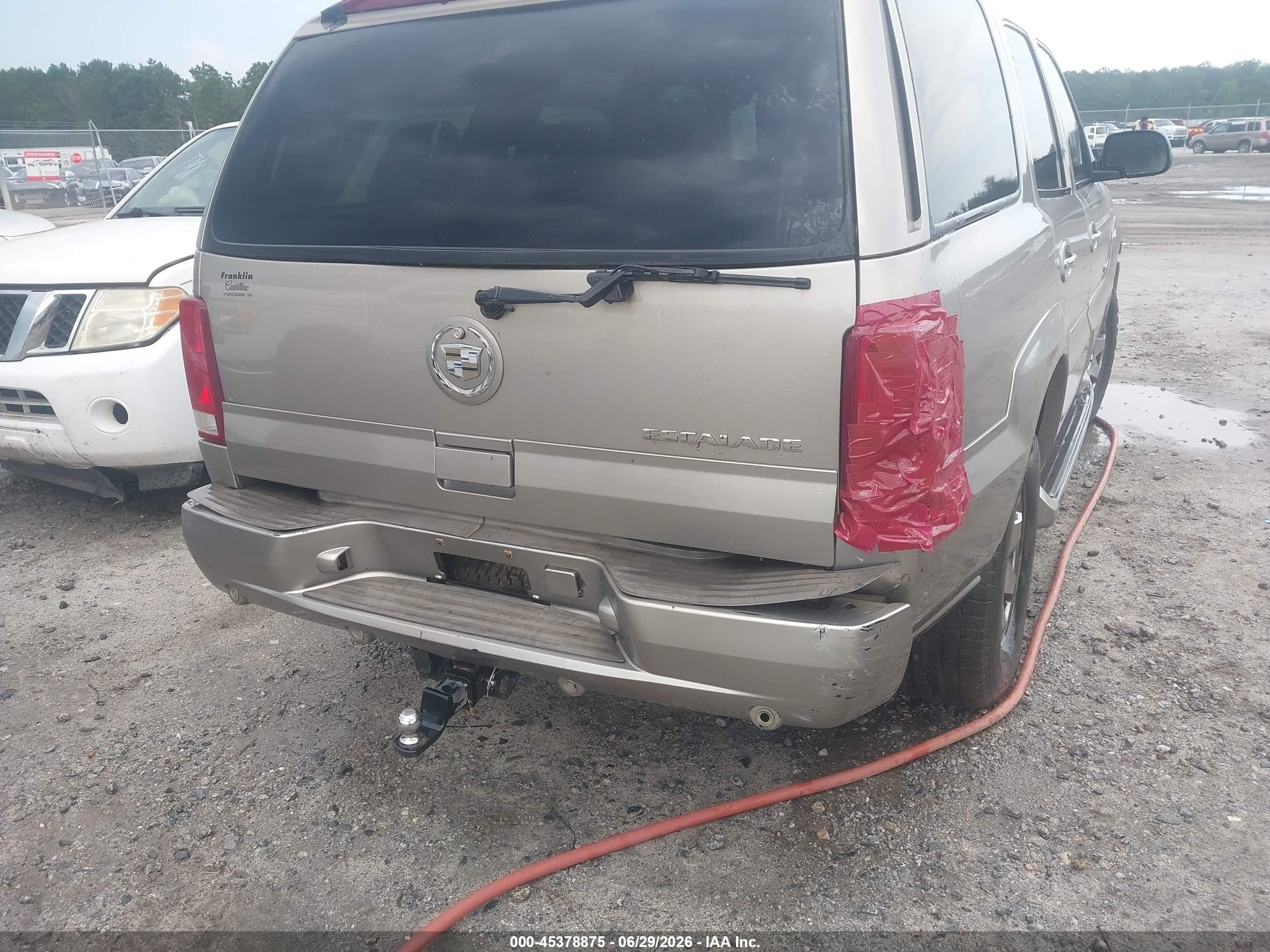 2003 Cadillac Escalade Standard Beige vin: 1GYEK63NX3R163064