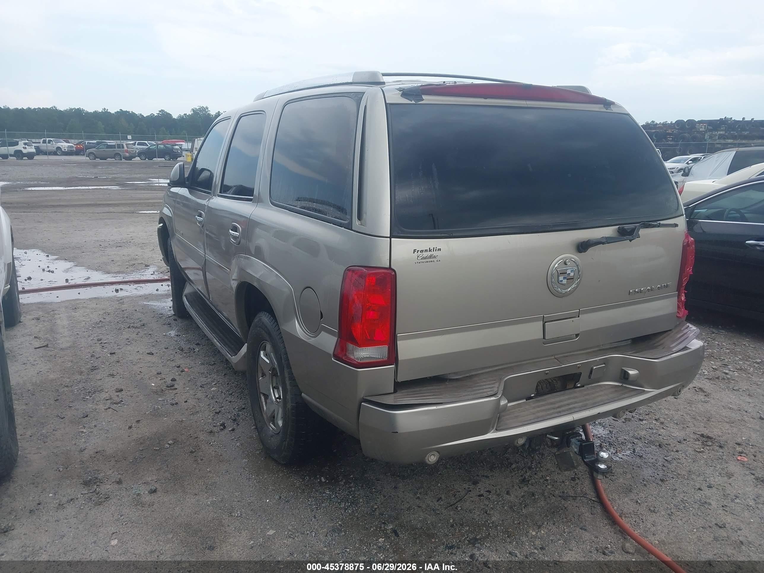 2003 Cadillac Escalade Standard Beige vin: 1GYEK63NX3R163064