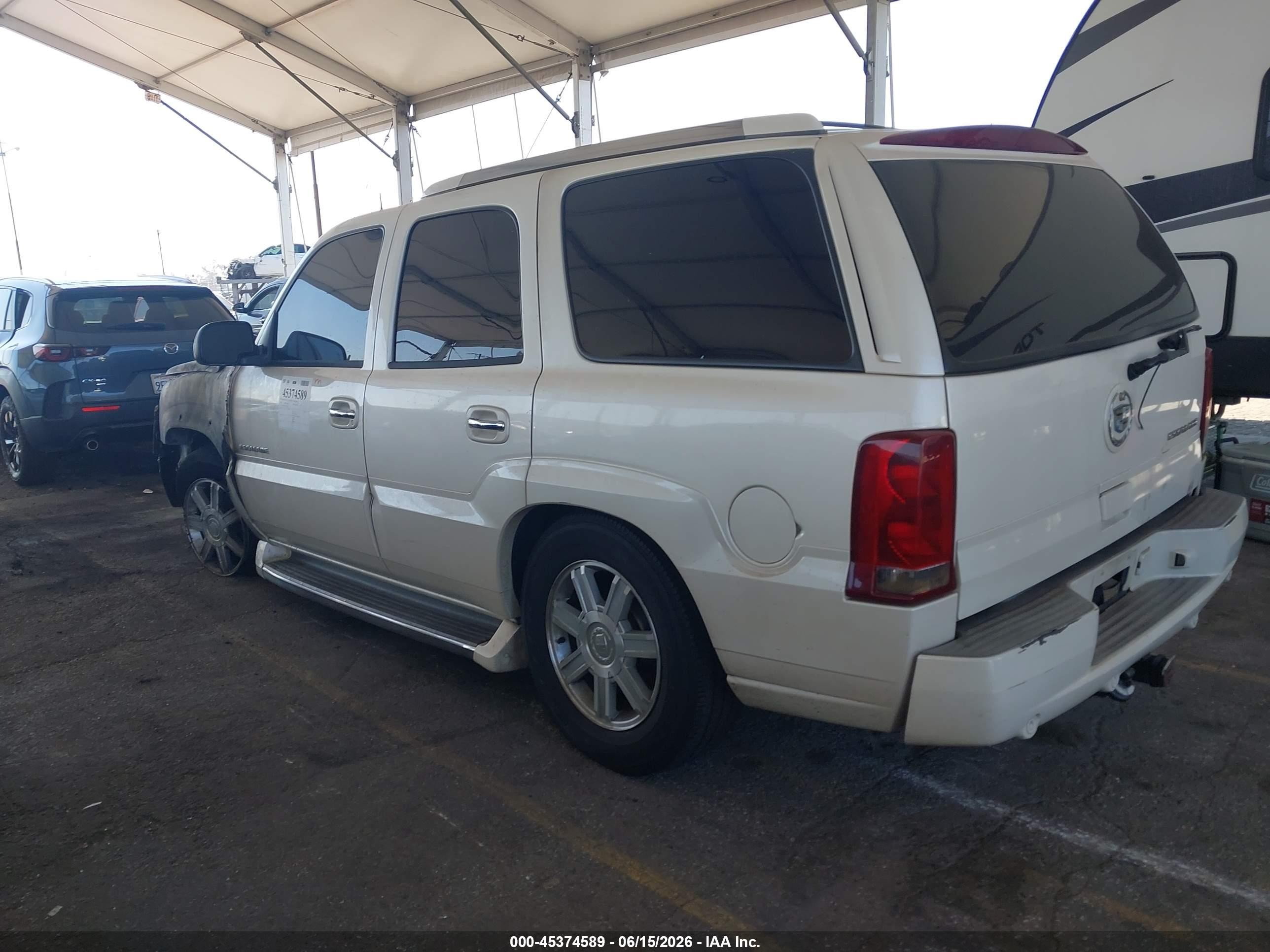 2003 Cadillac Escalade Standard Кремовый vin: 1GYEK63NX3R314162