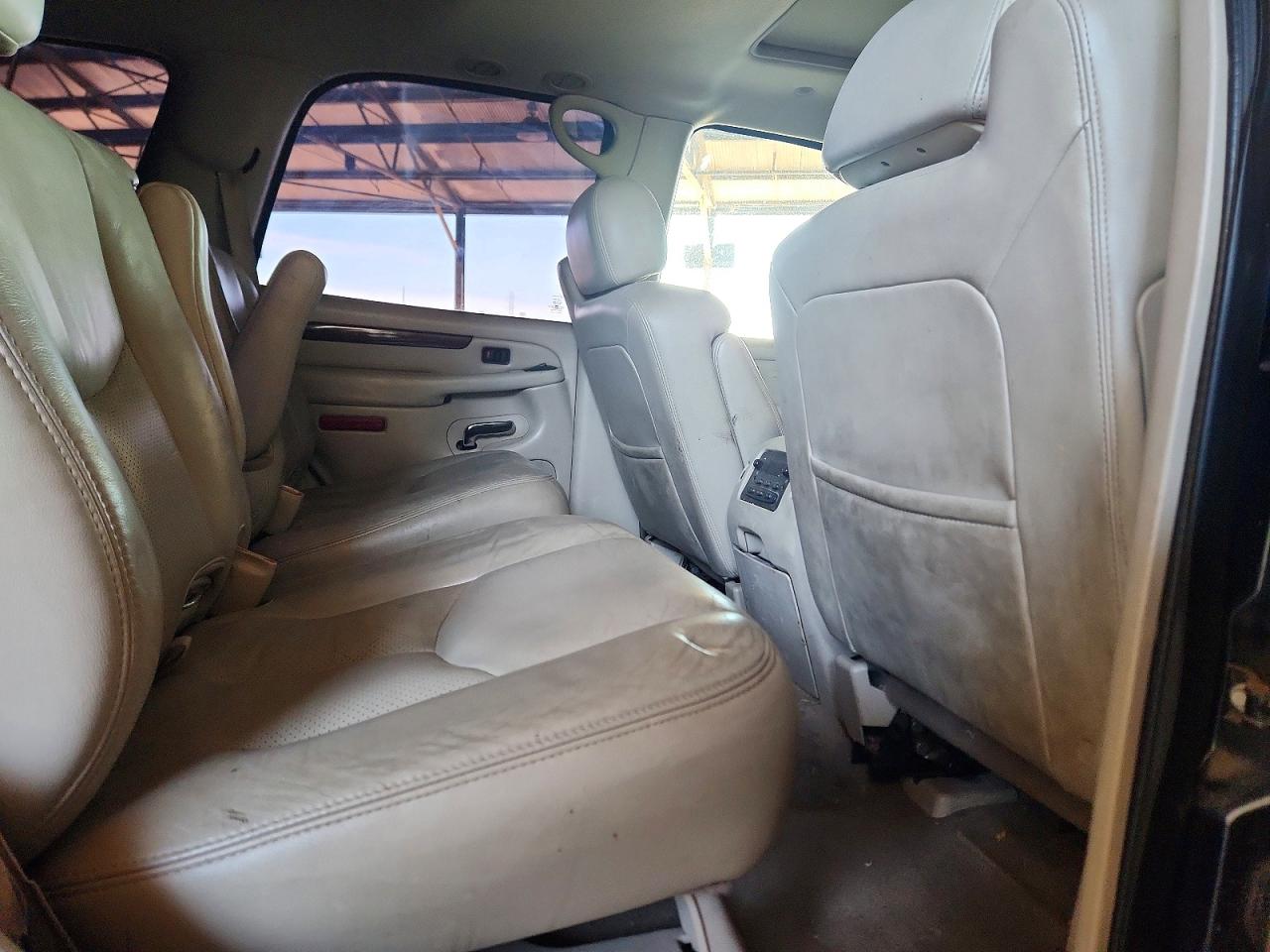2004 Cadillac Escalade Luxury Blue vin: 1GYEK63NX4R193814