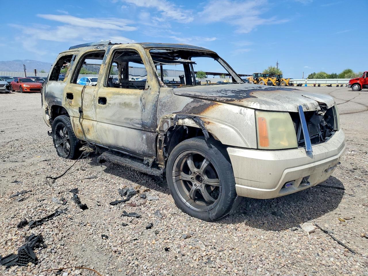 2004 Cadillac Escalade Luxury Белый vin: 1GYEK63NX4R270956