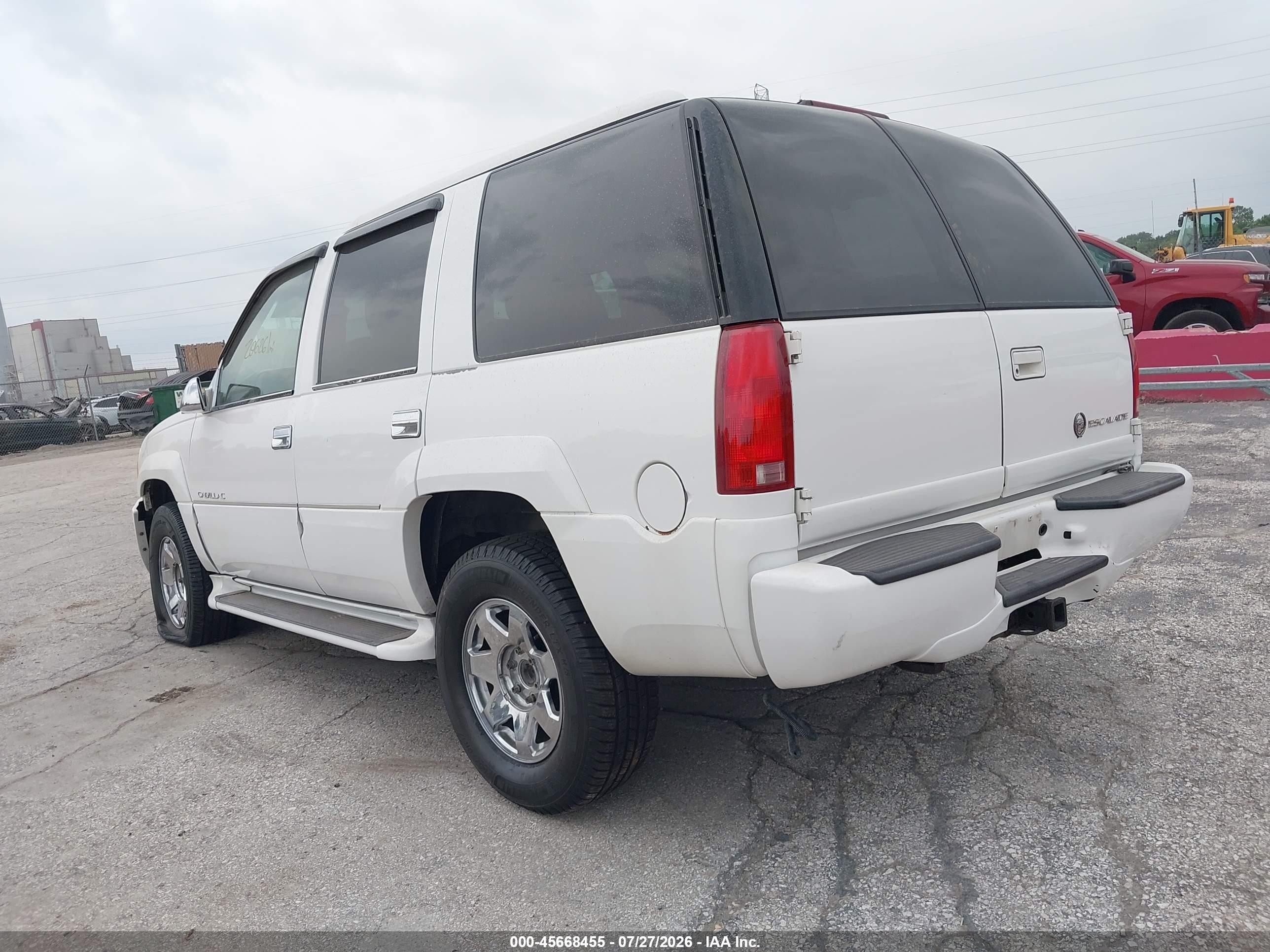 2000 Cadillac Escalade Standard White vin: 1GYEK63R0YR170843