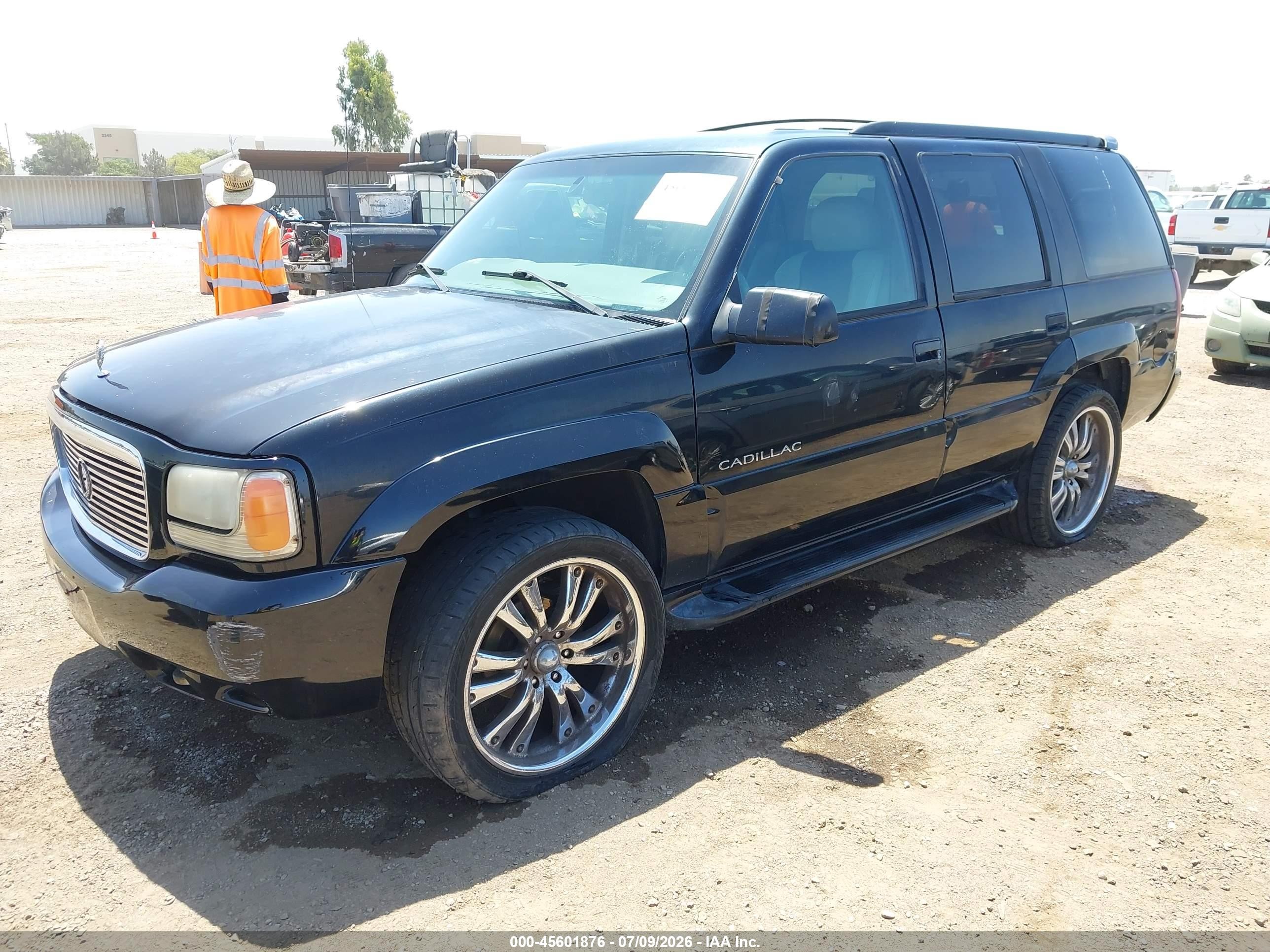 2000 Cadillac Escalade Standard Black vin: 1GYEK63R2YR221257