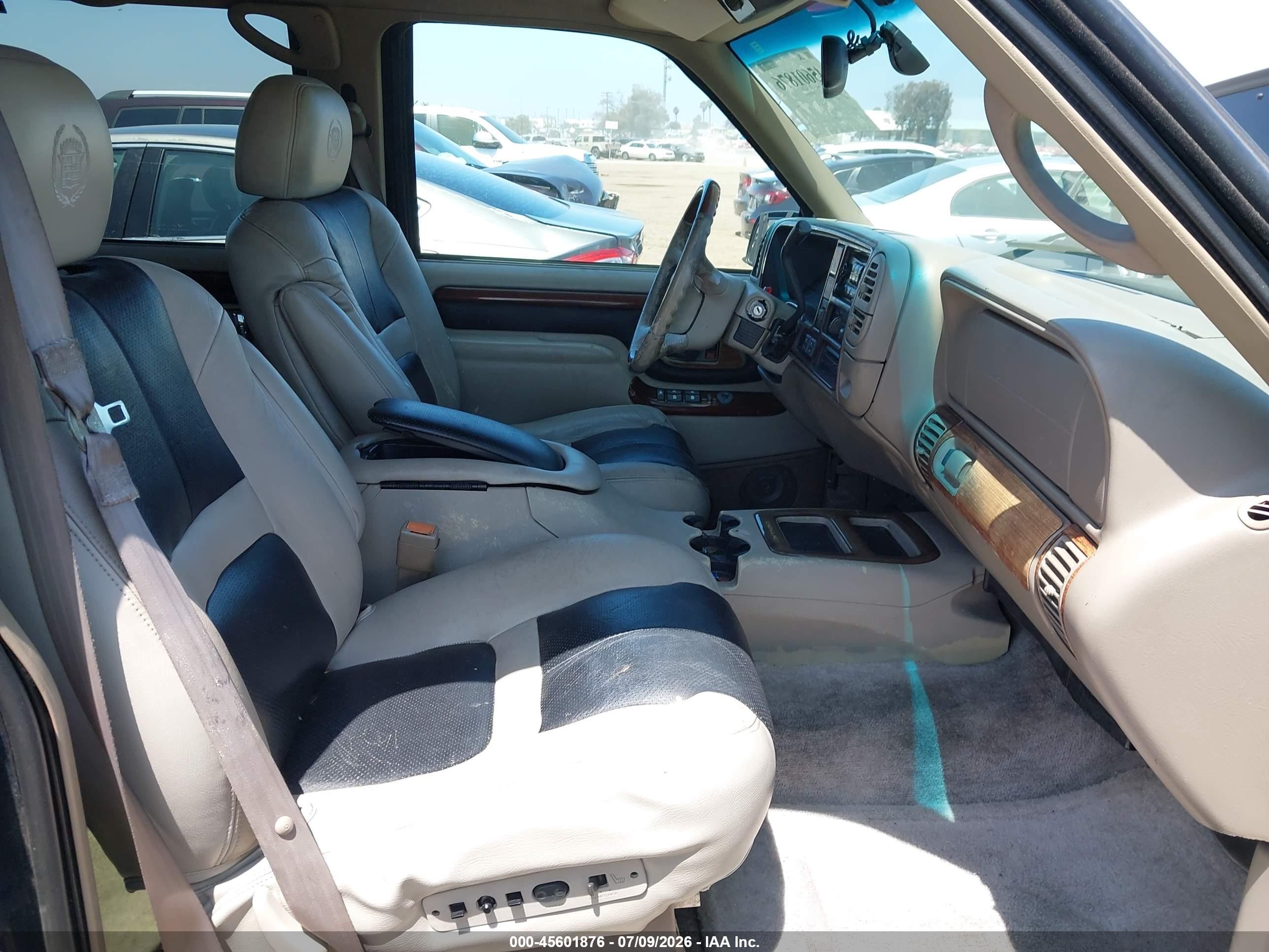 2000 Cadillac Escalade Standard Black vin: 1GYEK63R2YR221257